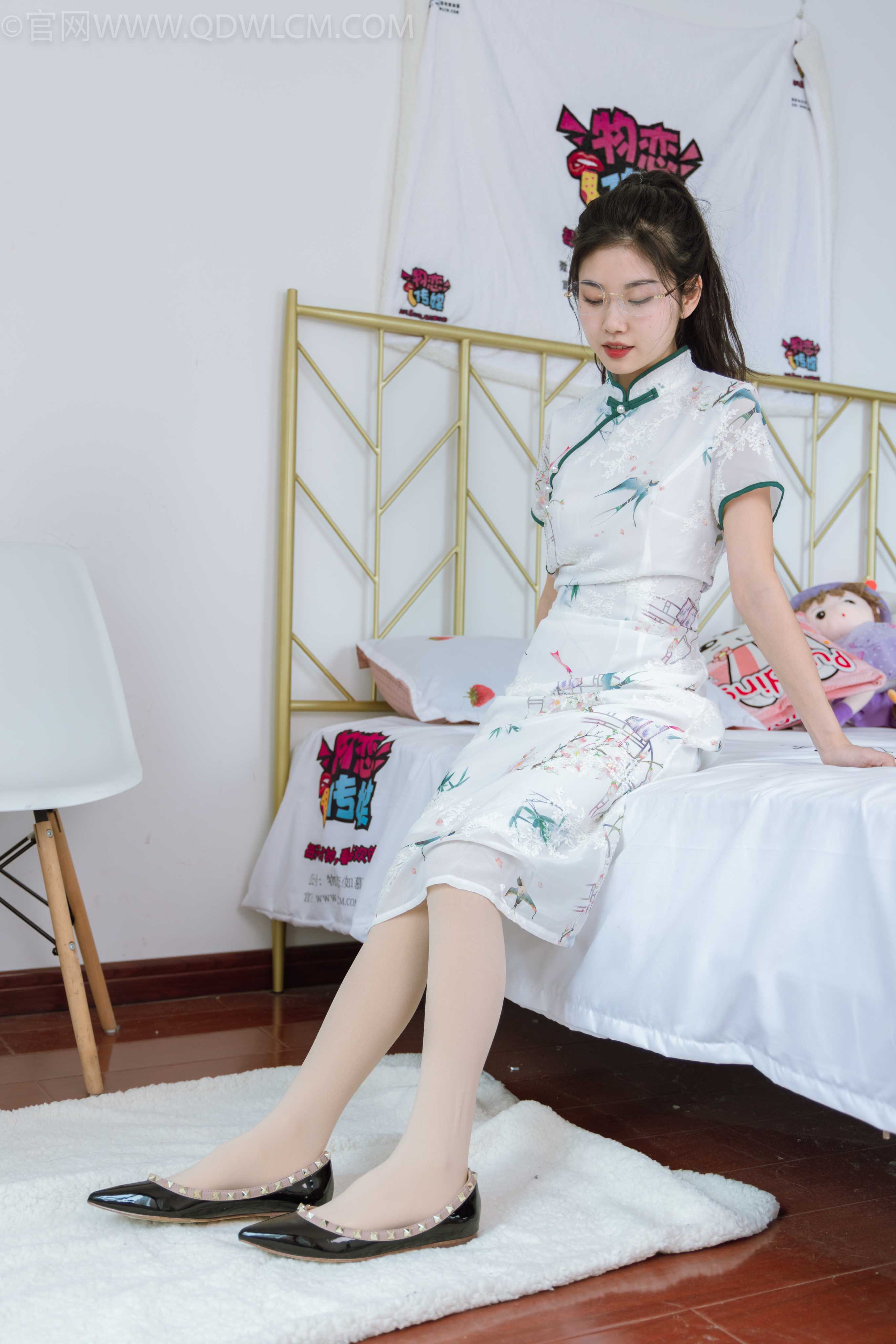 物恋传媒 NO.1170 米米-不一样的旗袍 [150P+1V／4.14GB]