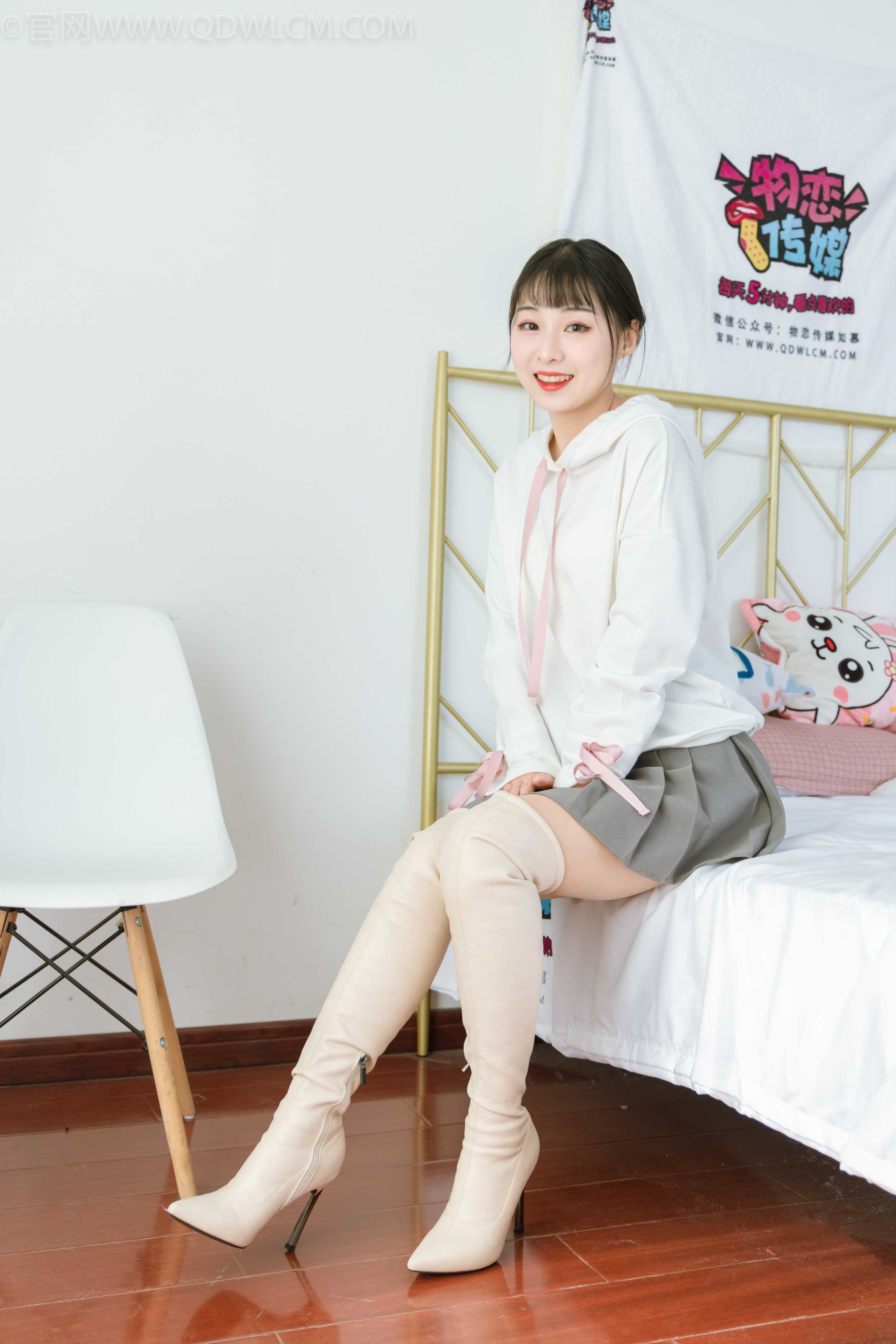 物恋传媒 NO.1173 月心-白色月光 [188P+1V／4.42GB]