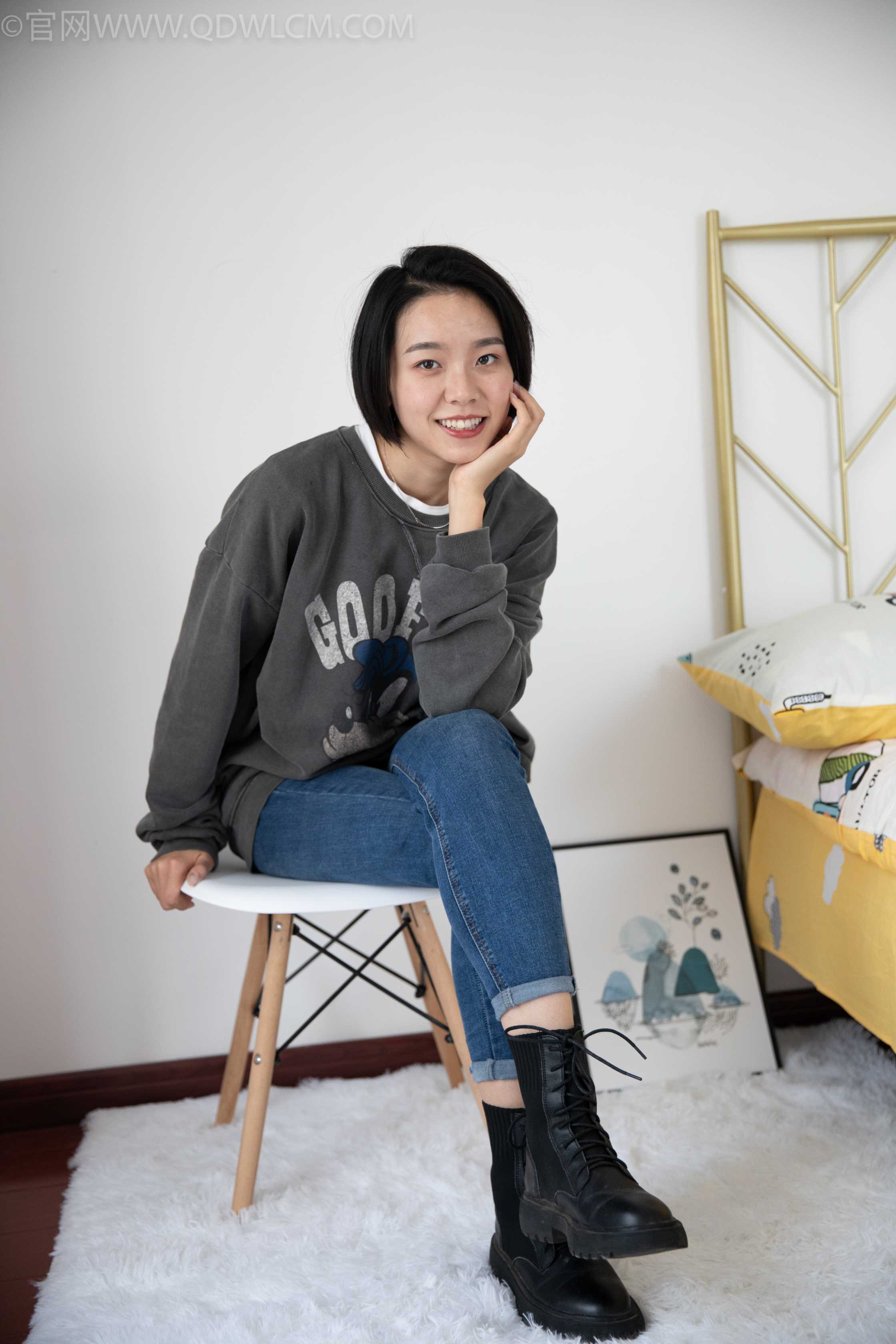 物恋传媒 NO.1186 小飞-马丁靴白色短棉袜 [117+1V／2.55GB] 插图3