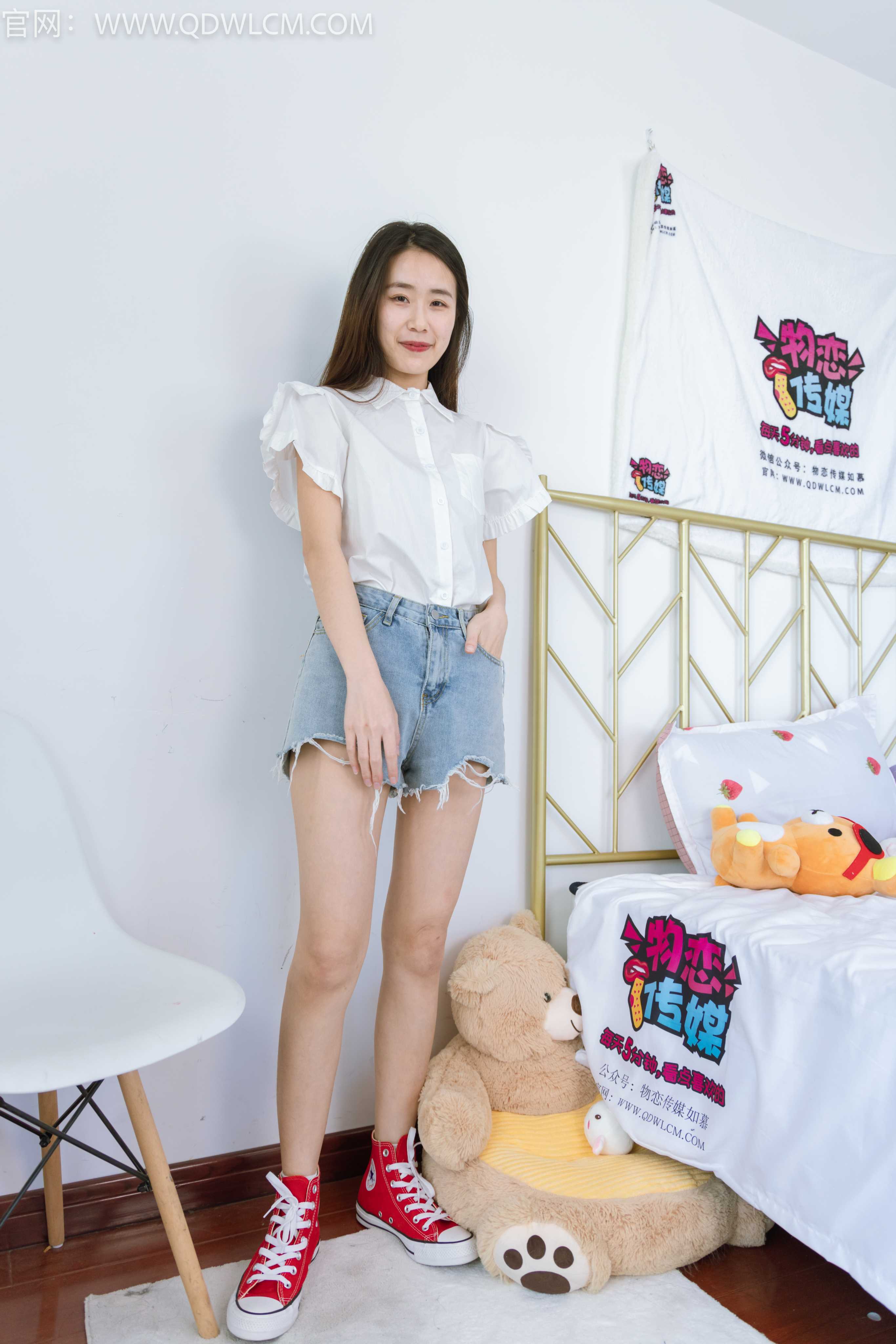 物恋传媒 NO.1231 菜菜-卡西莫多的忧伤 [140P+1V／4.00G]