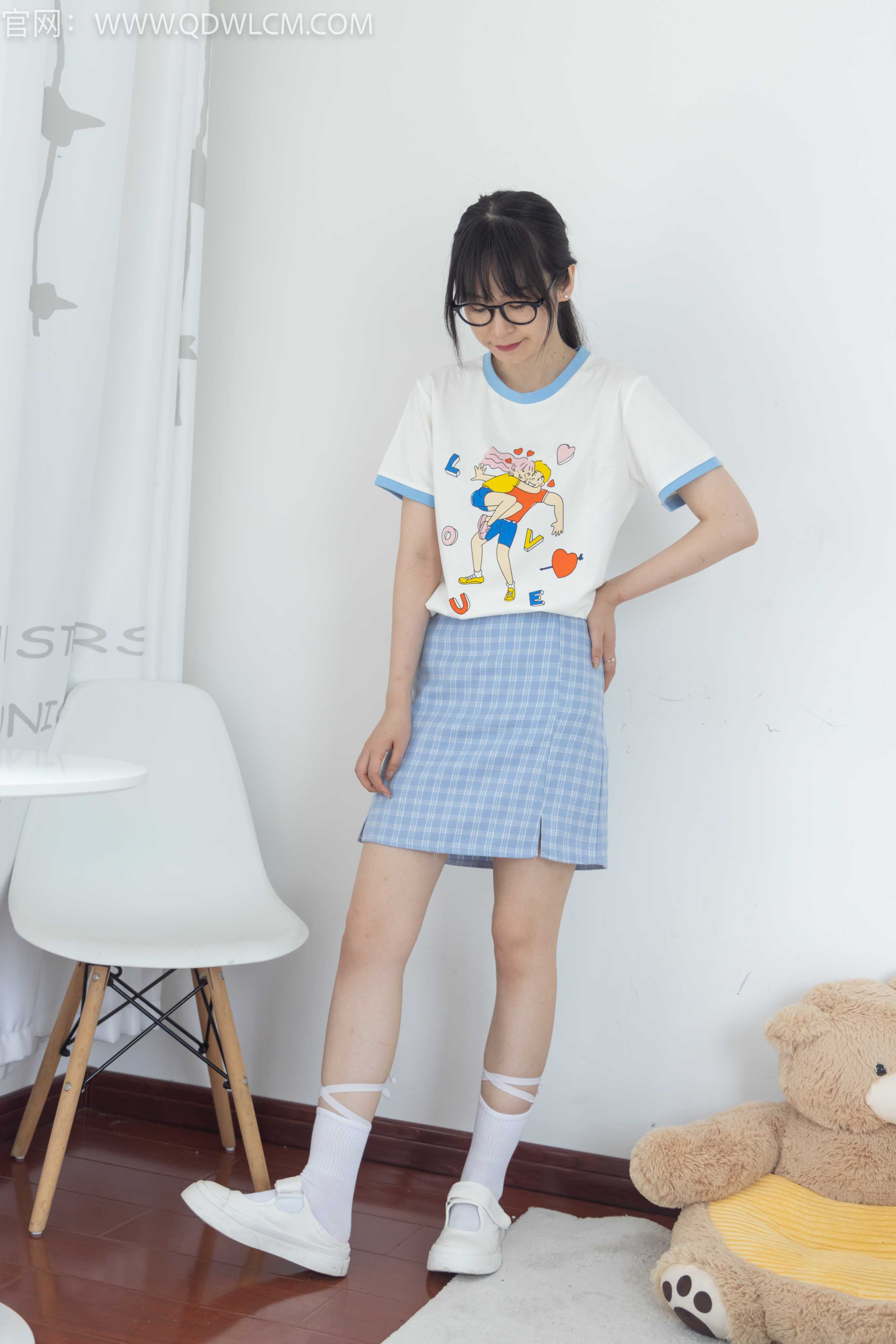 物恋传媒 NO.1248 兮兮-生于尘埃 [150P+1V／3.53G]