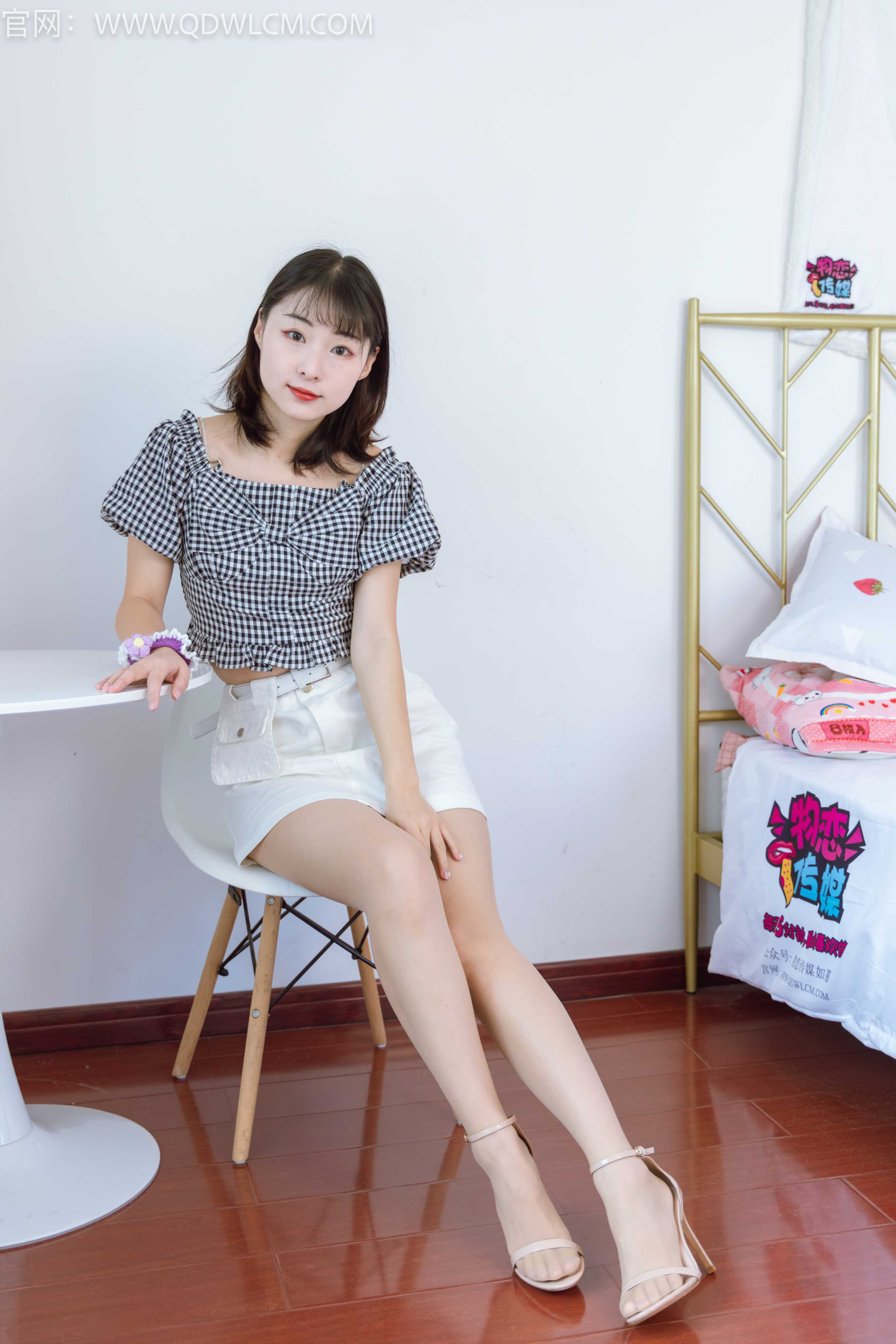 物恋传媒 NO.1251 月心-落日归山海 [145P+1V／5.77G]