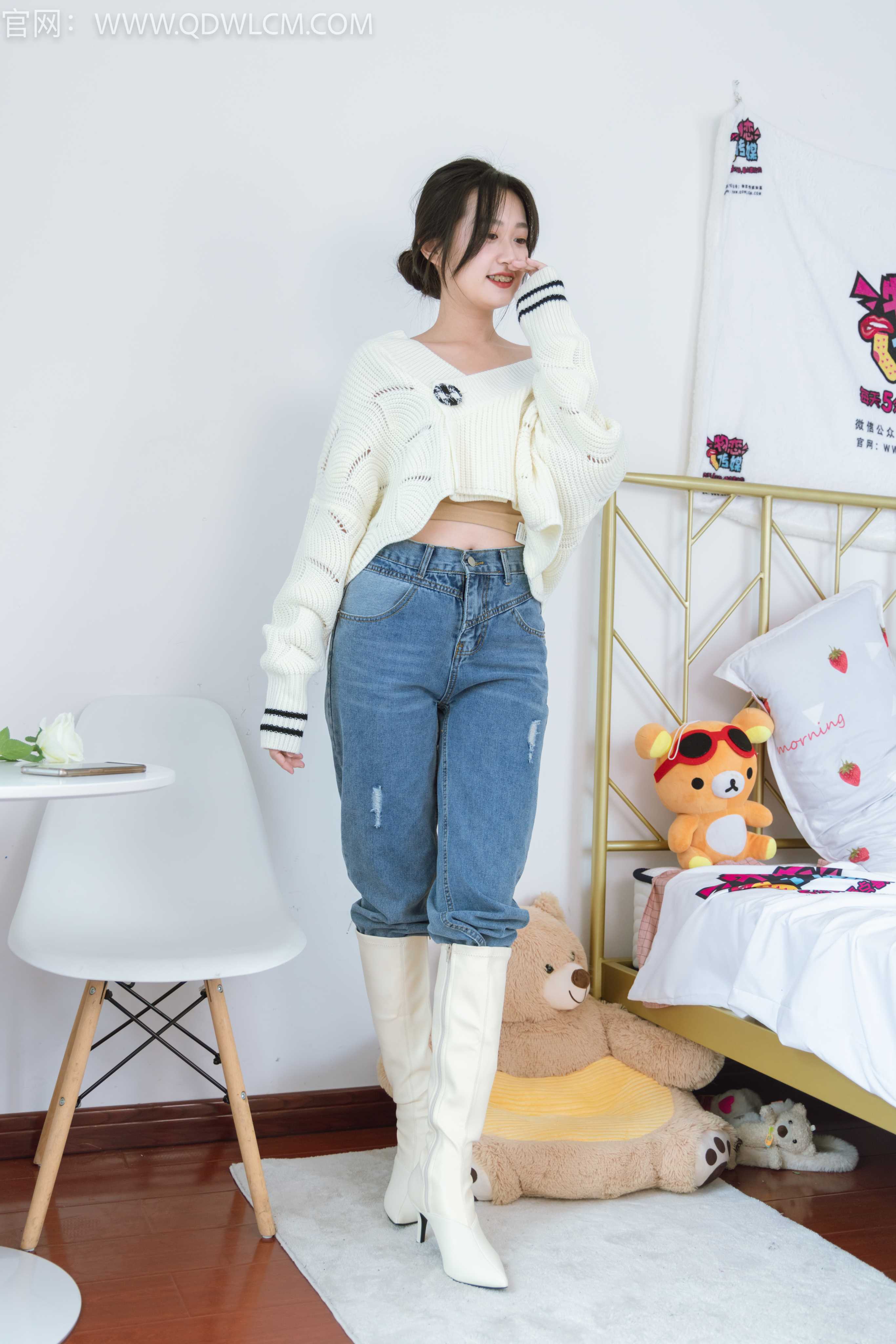 物恋传媒 NO.1260 小敏-空气中的青草香  [150P+1V／3.92G]