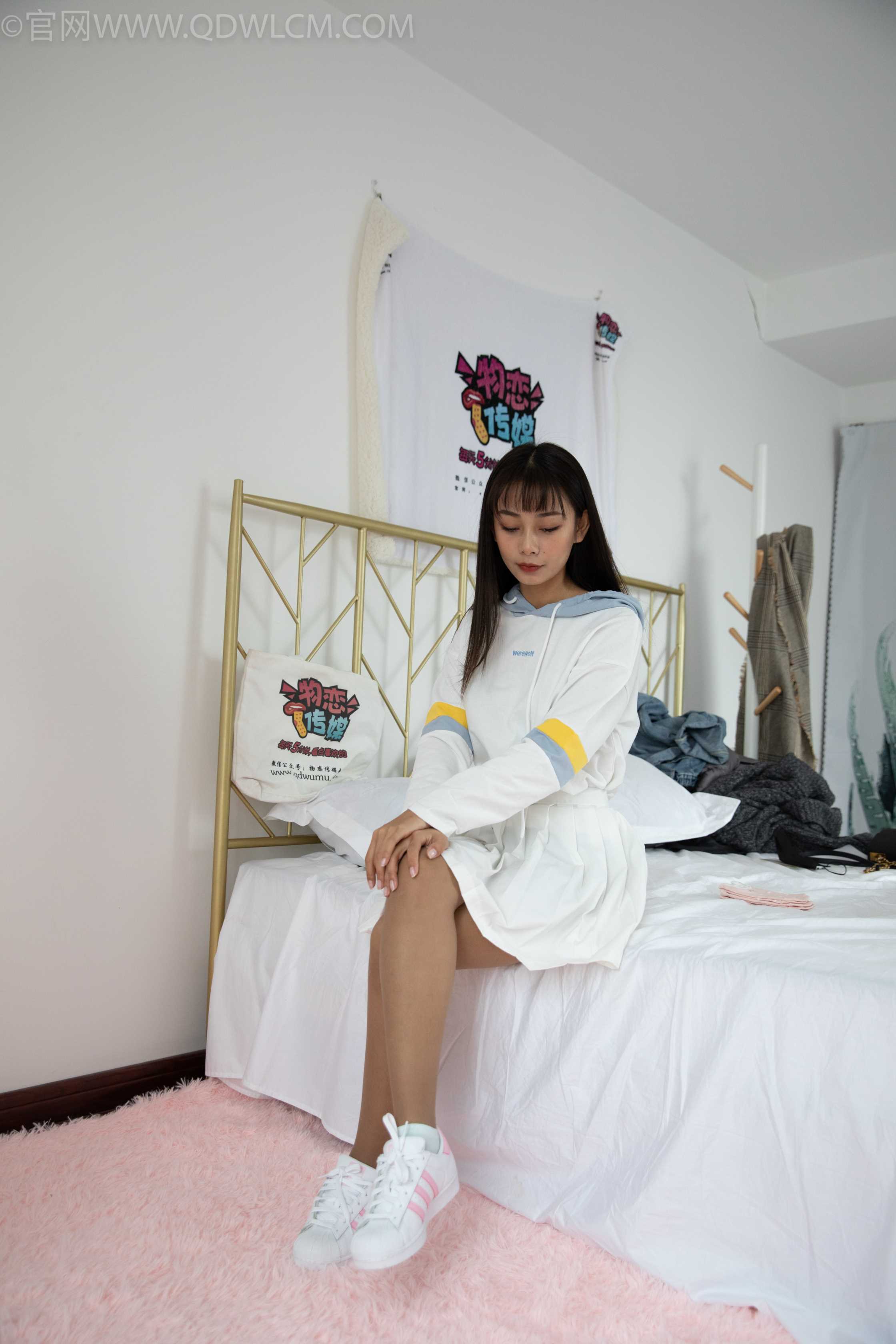 物恋传媒 NO.1277 岚岚-彩色心情  [159P+1V／4.36G]