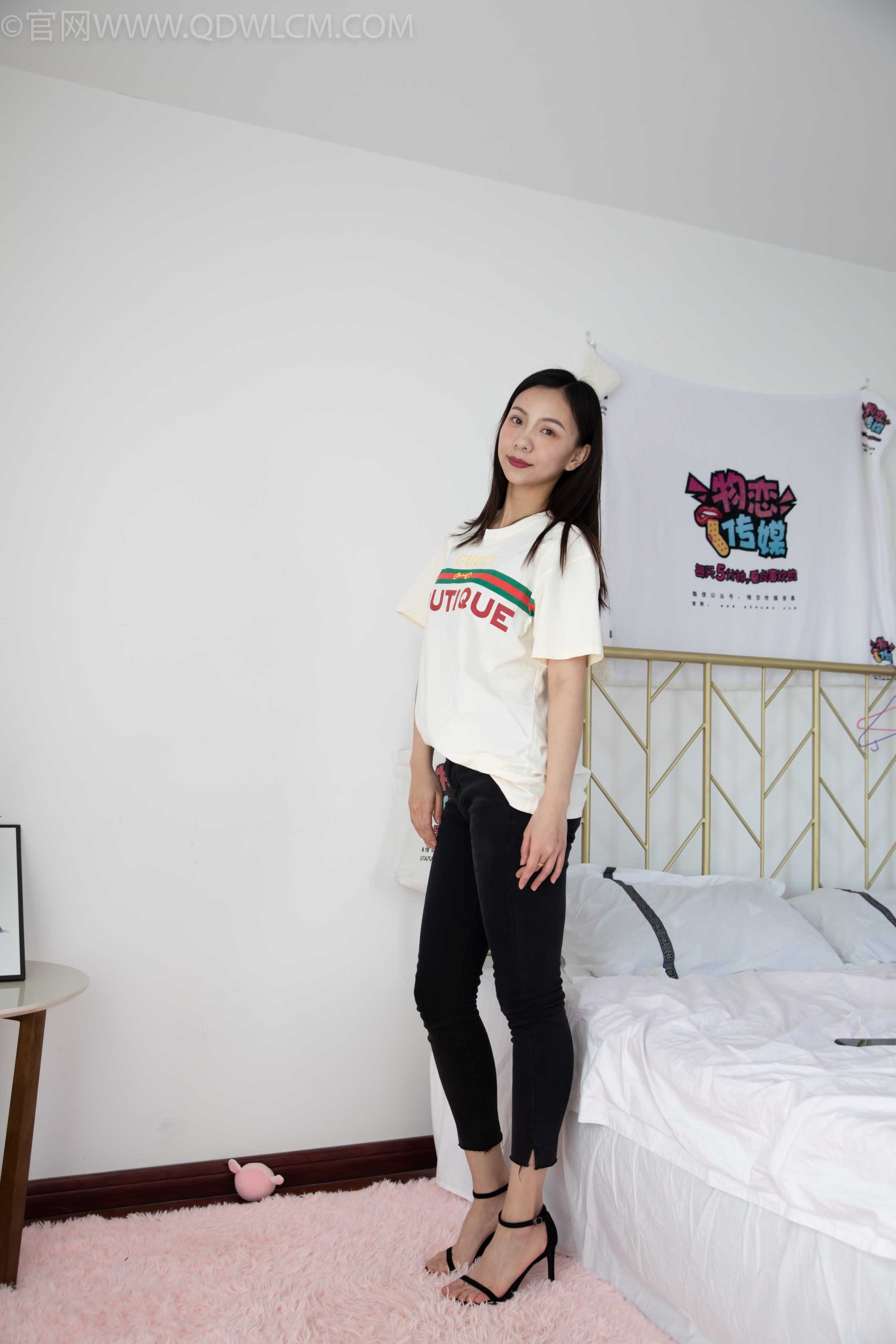 物恋传媒 NO.1313 盲盒3 [117P+1V4.86G]