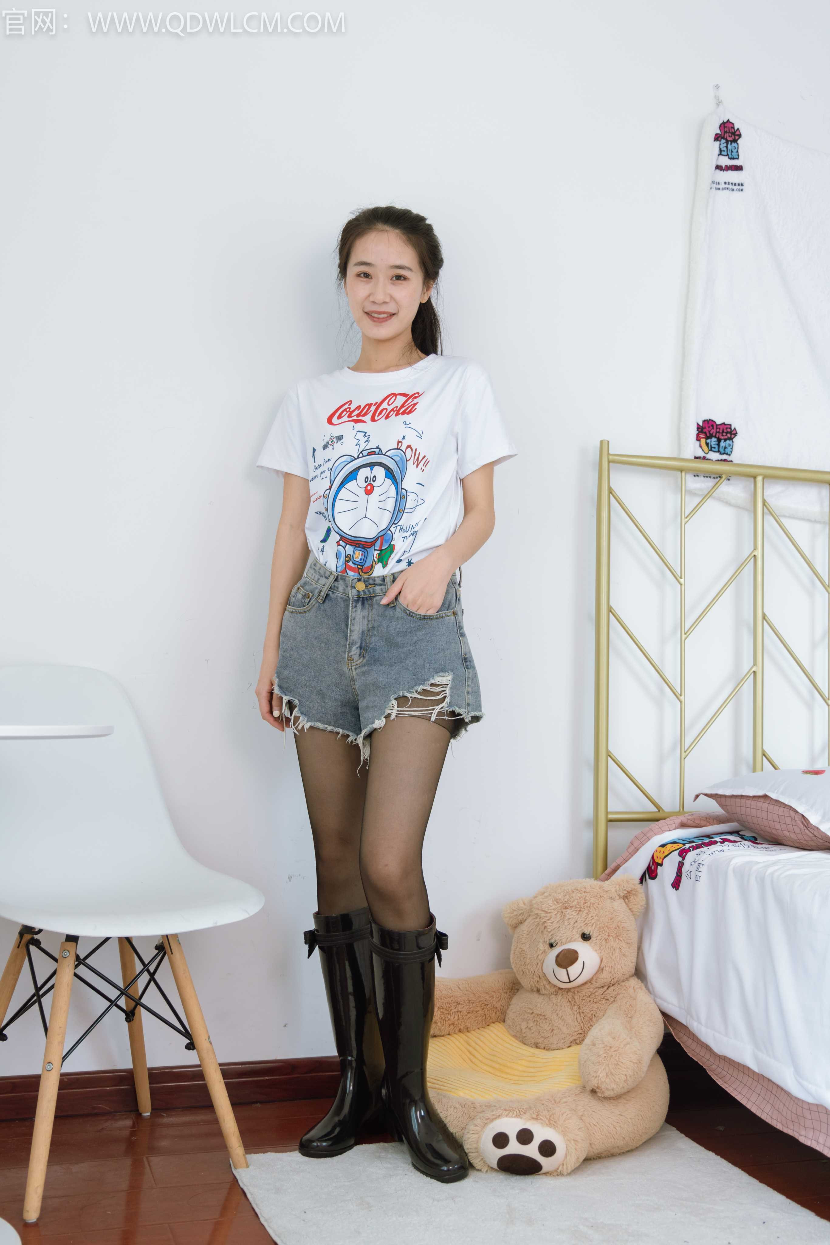 物恋传媒 NO.1314 菜菜-人间秋色晚 [149P+1V4.48G]