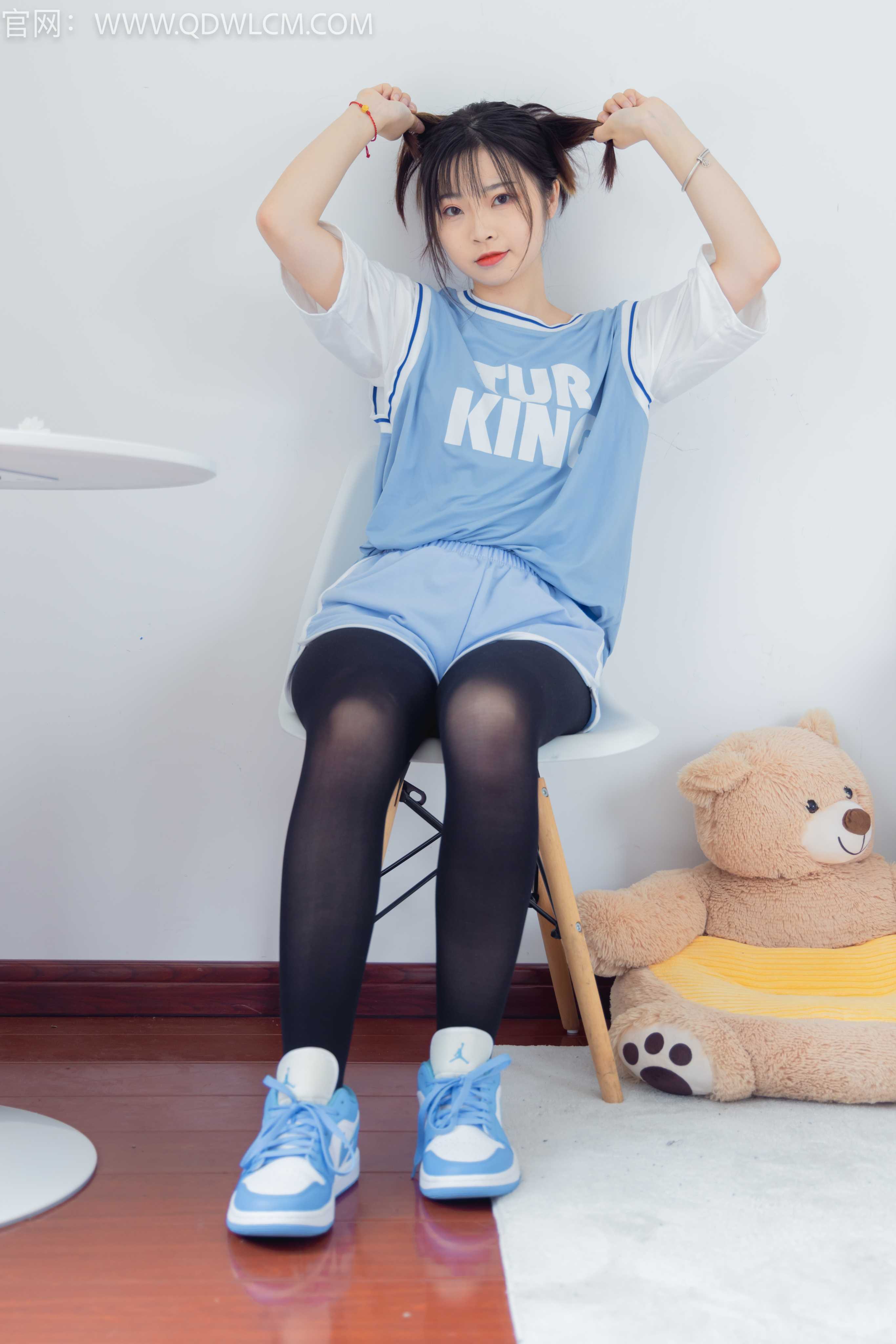 物恋传媒 NO.1317 挽挽-雅俗共赏 [150P+1V3.39G]