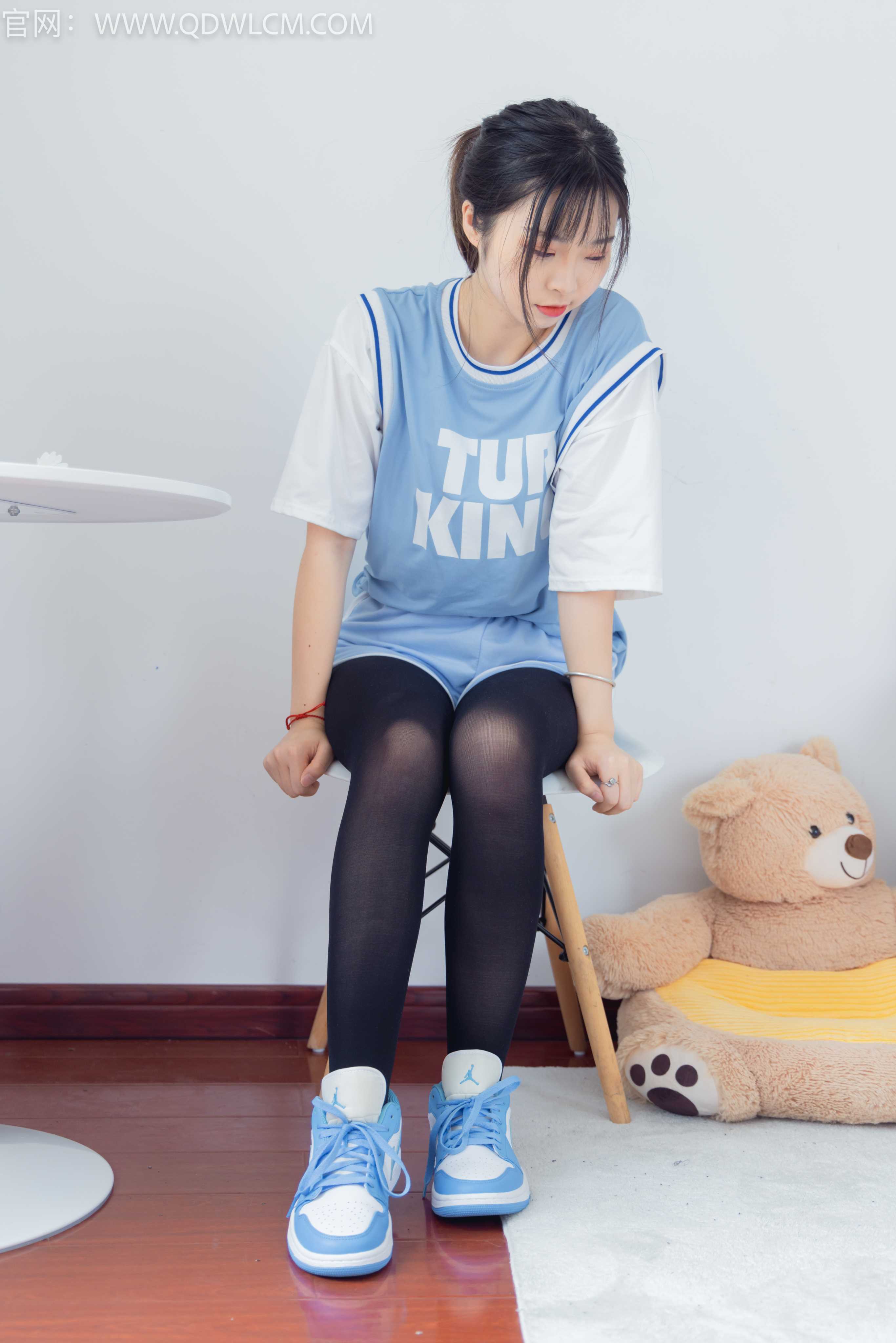 物恋传媒 NO.1317 挽挽-雅俗共赏 [150P+1V3.39G]