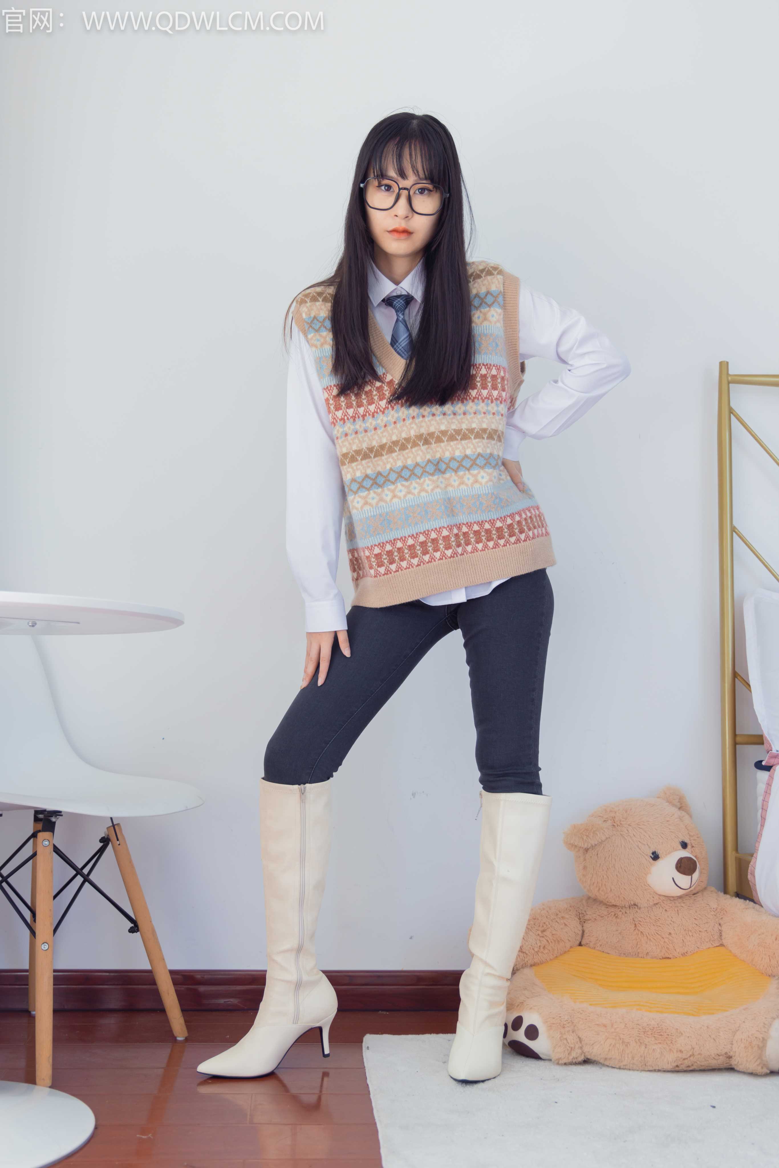 物恋传媒 NO.1323 兮兮-孤岛的鲸 [153P1V-3735.46MB]