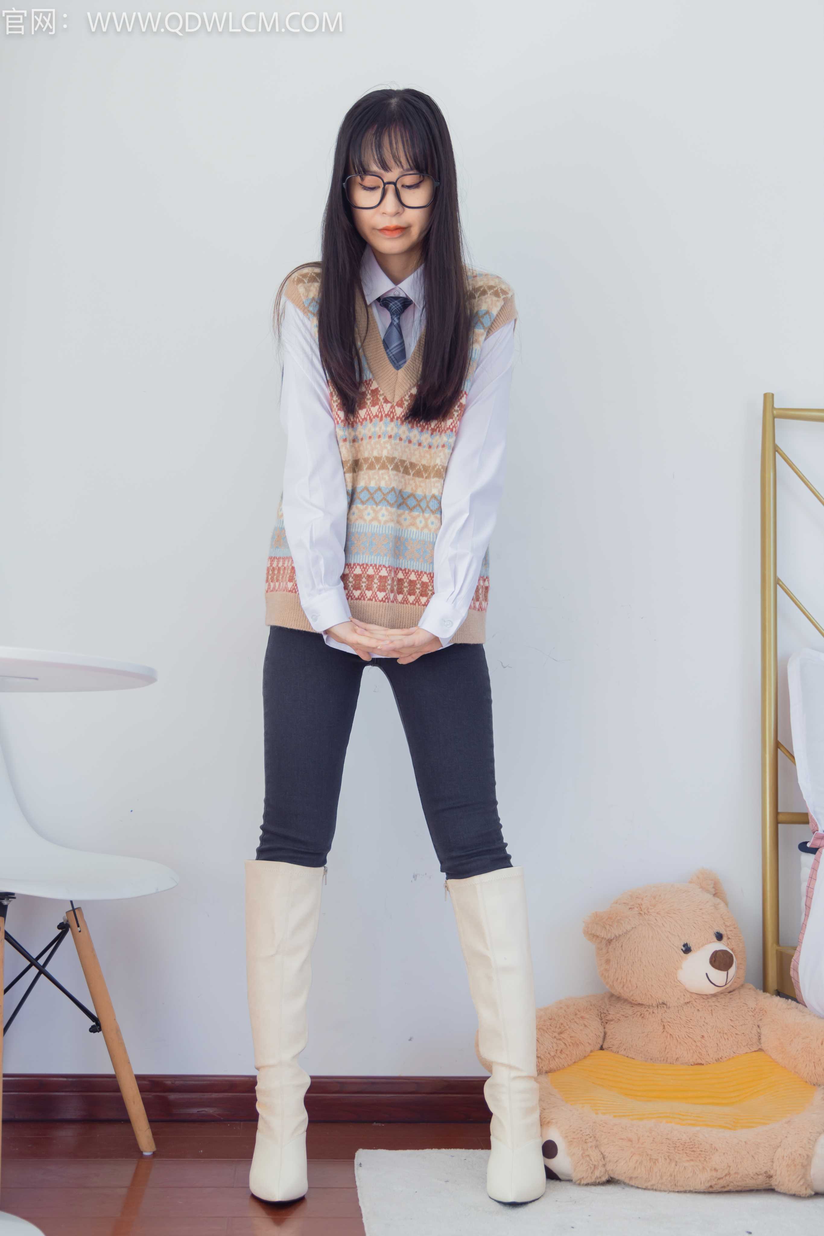 物恋传媒 NO.1323 兮兮-孤岛的鲸 [153P1V-3735.46MB]