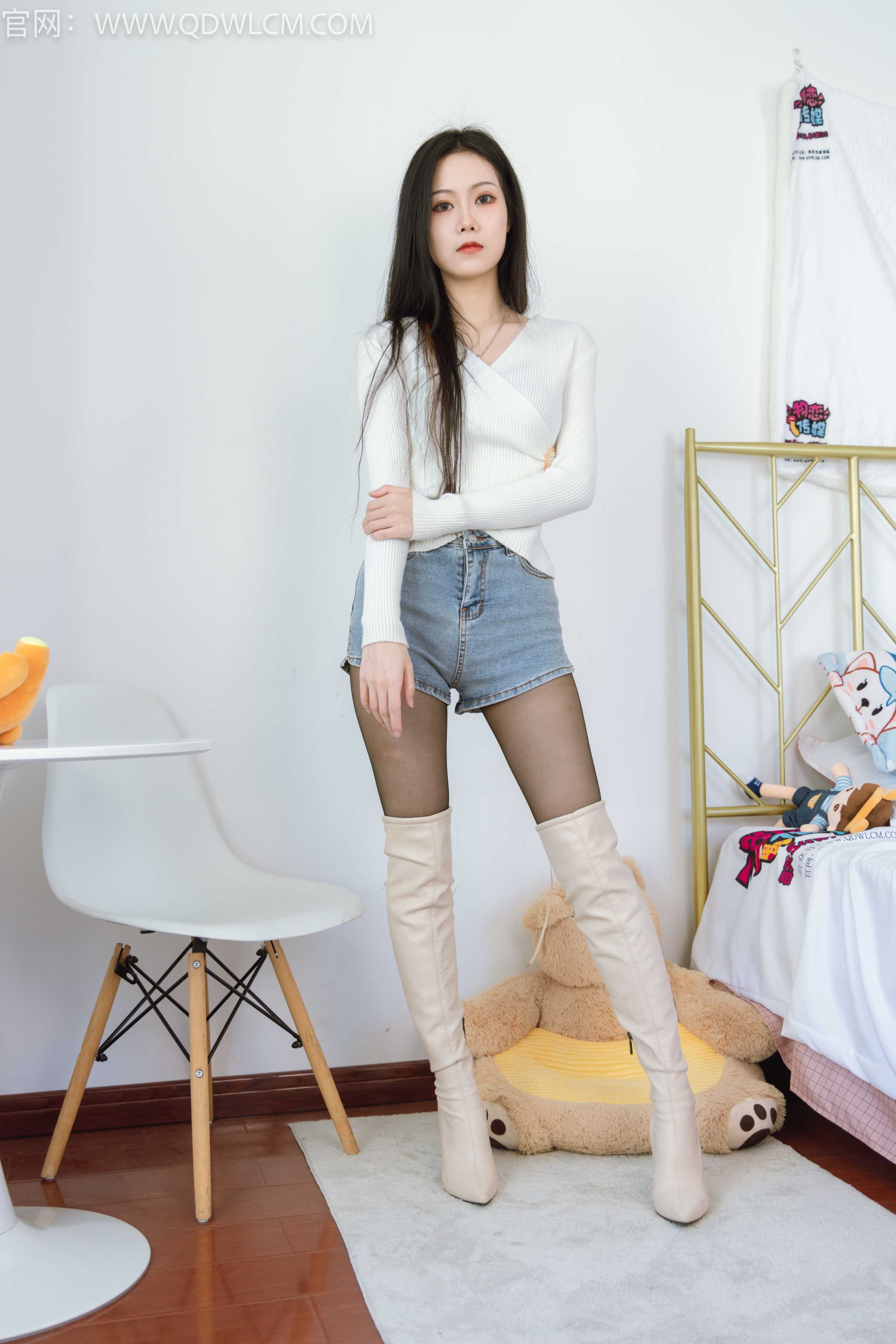 物恋传媒 NO.1327 康康-追光的星星 [145P1V-3993.37MB]