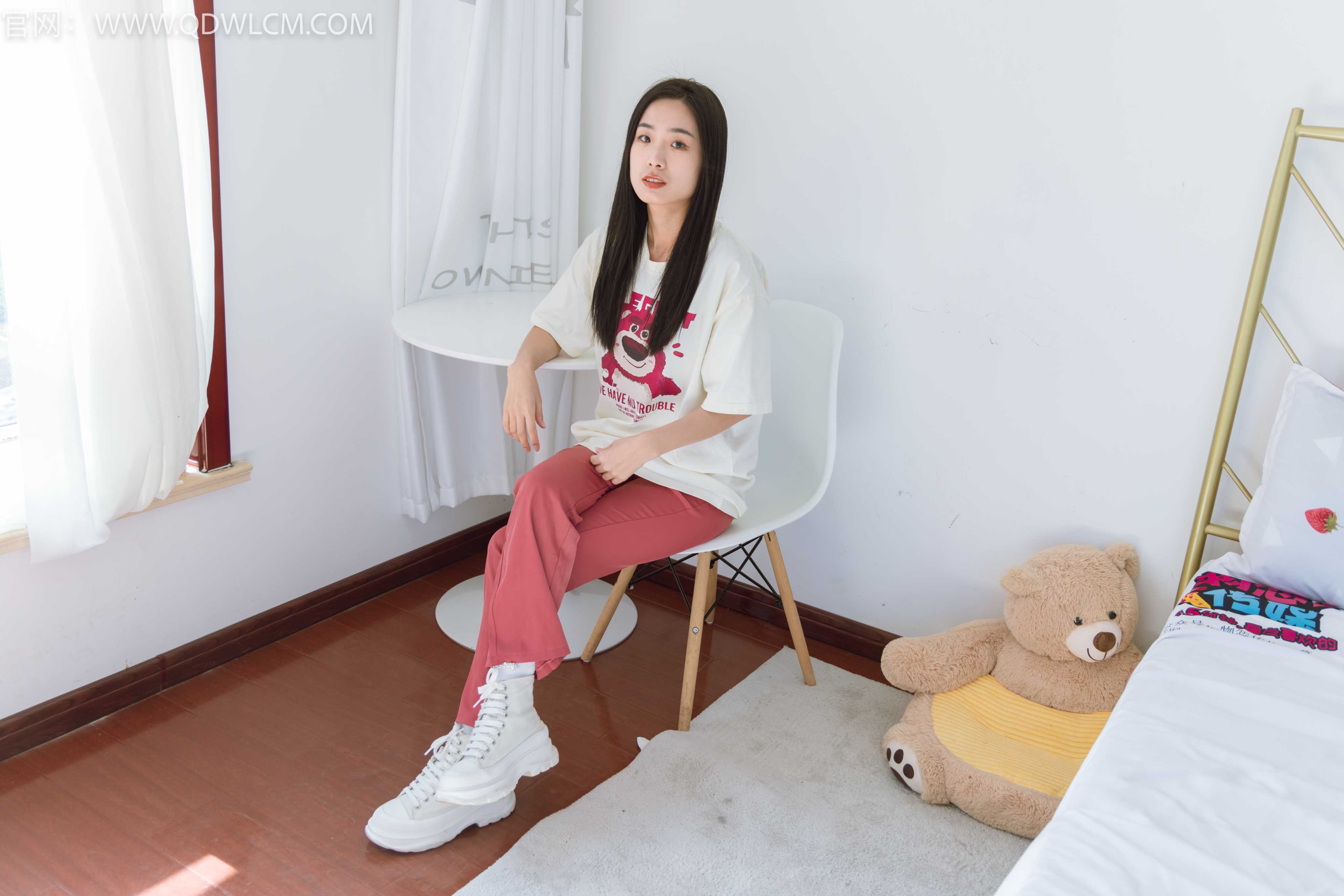 物恋传媒 NO.1328 缇缇-霓虹甜心 [150P1V-3936.23MB]