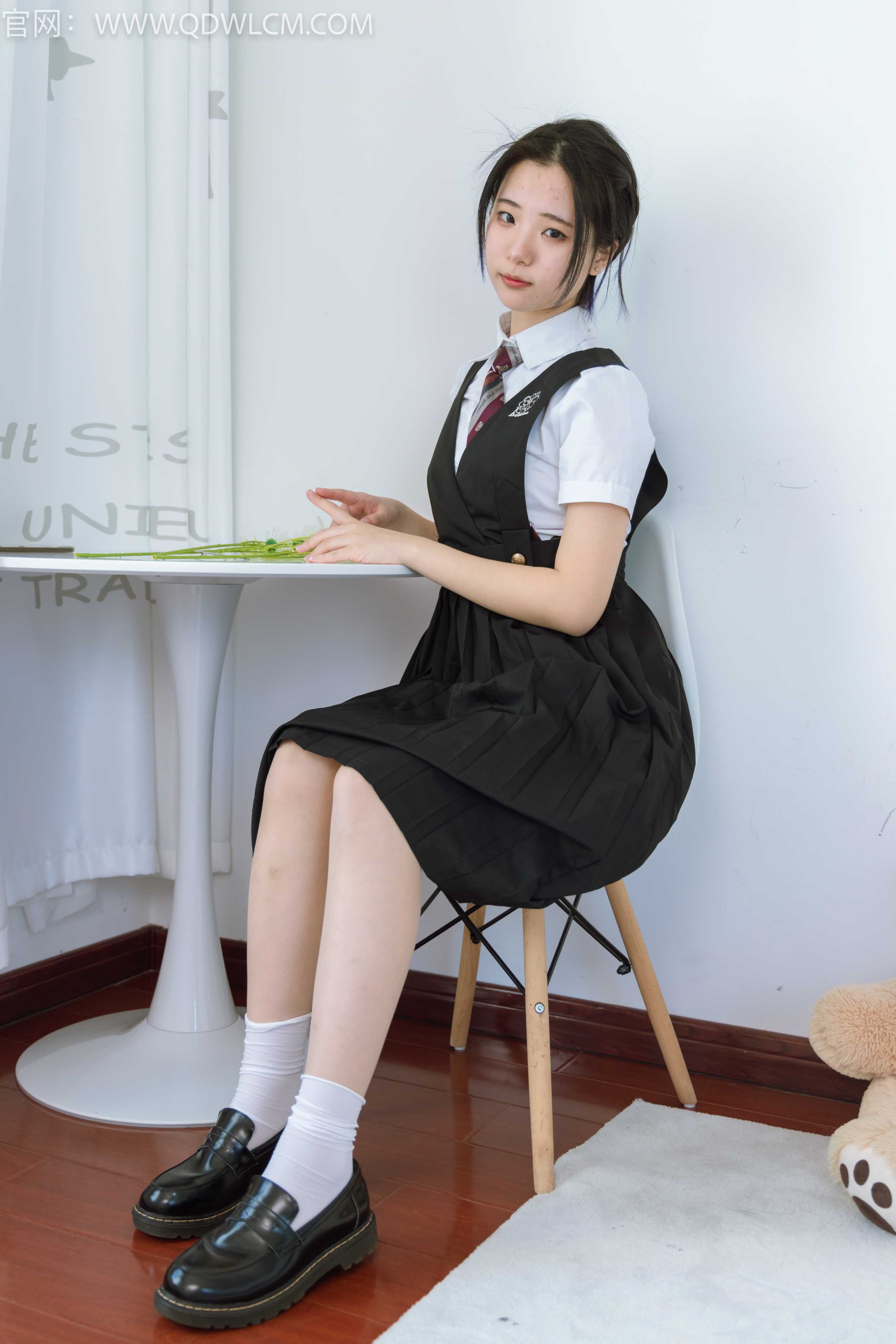 物恋传媒 NO.1349 姜姜-爱你一万年 [150P1V-3.72G]