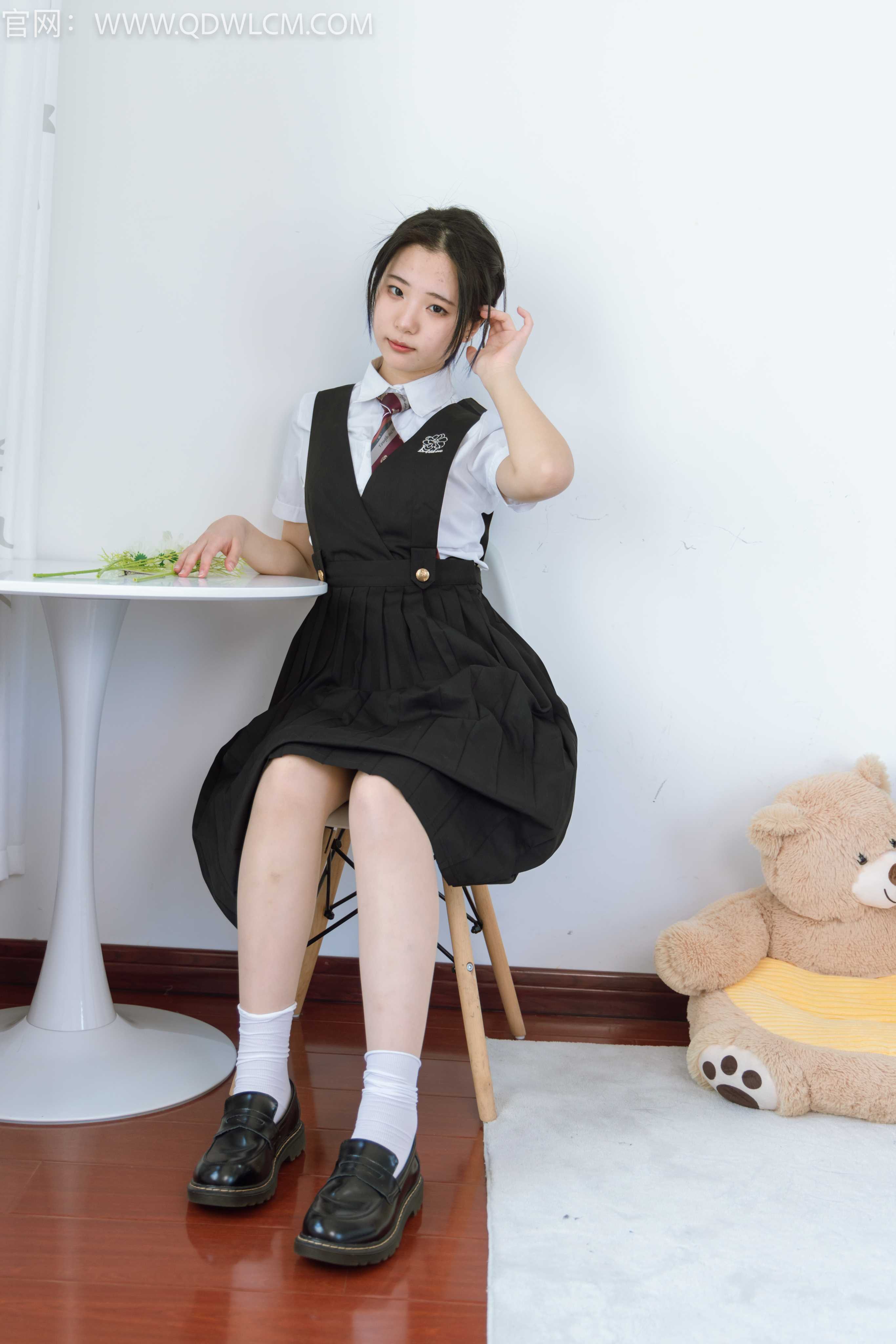 物恋传媒 NO.1349 姜姜-爱你一万年 [150P1V-3.72G]