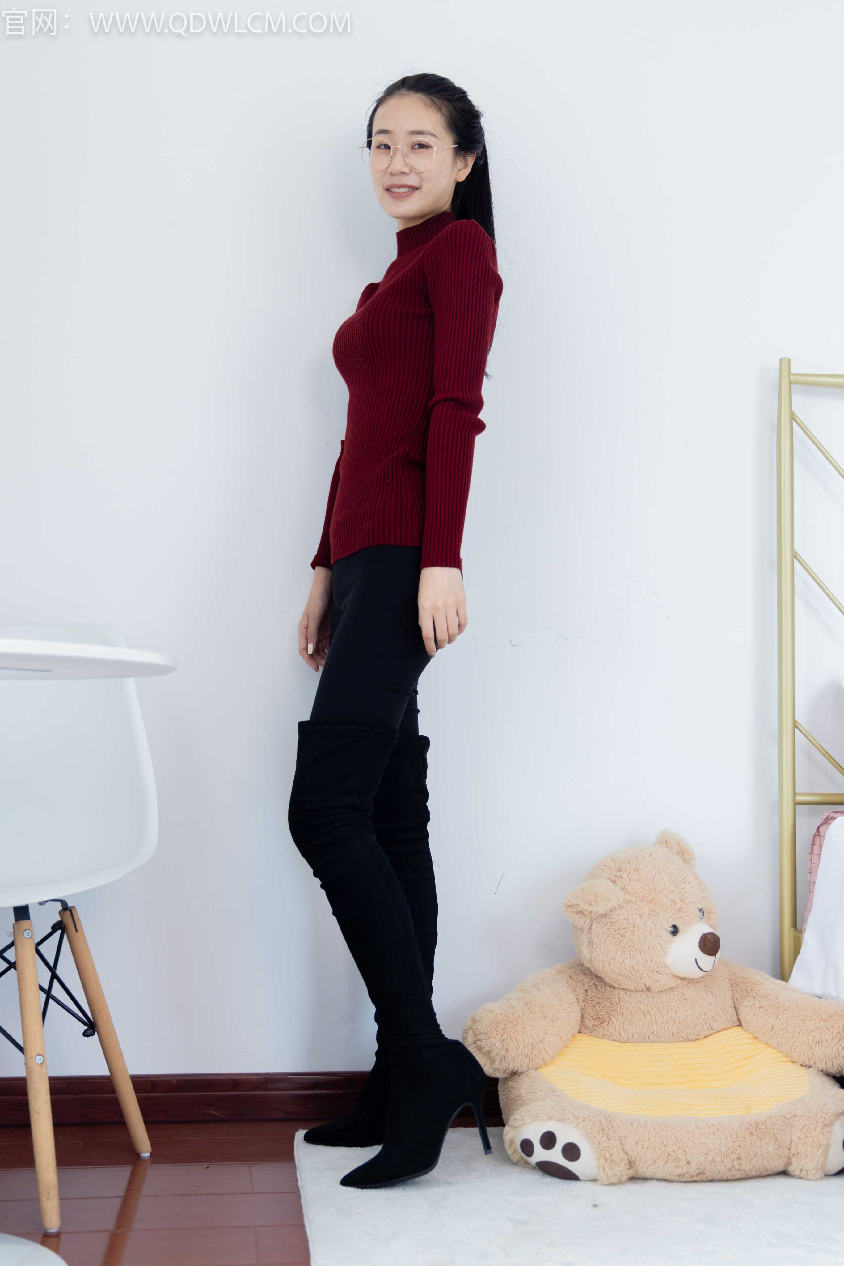 物恋传媒 NO.1360 菜菜-刚好日落 [150P1V-3.54G]