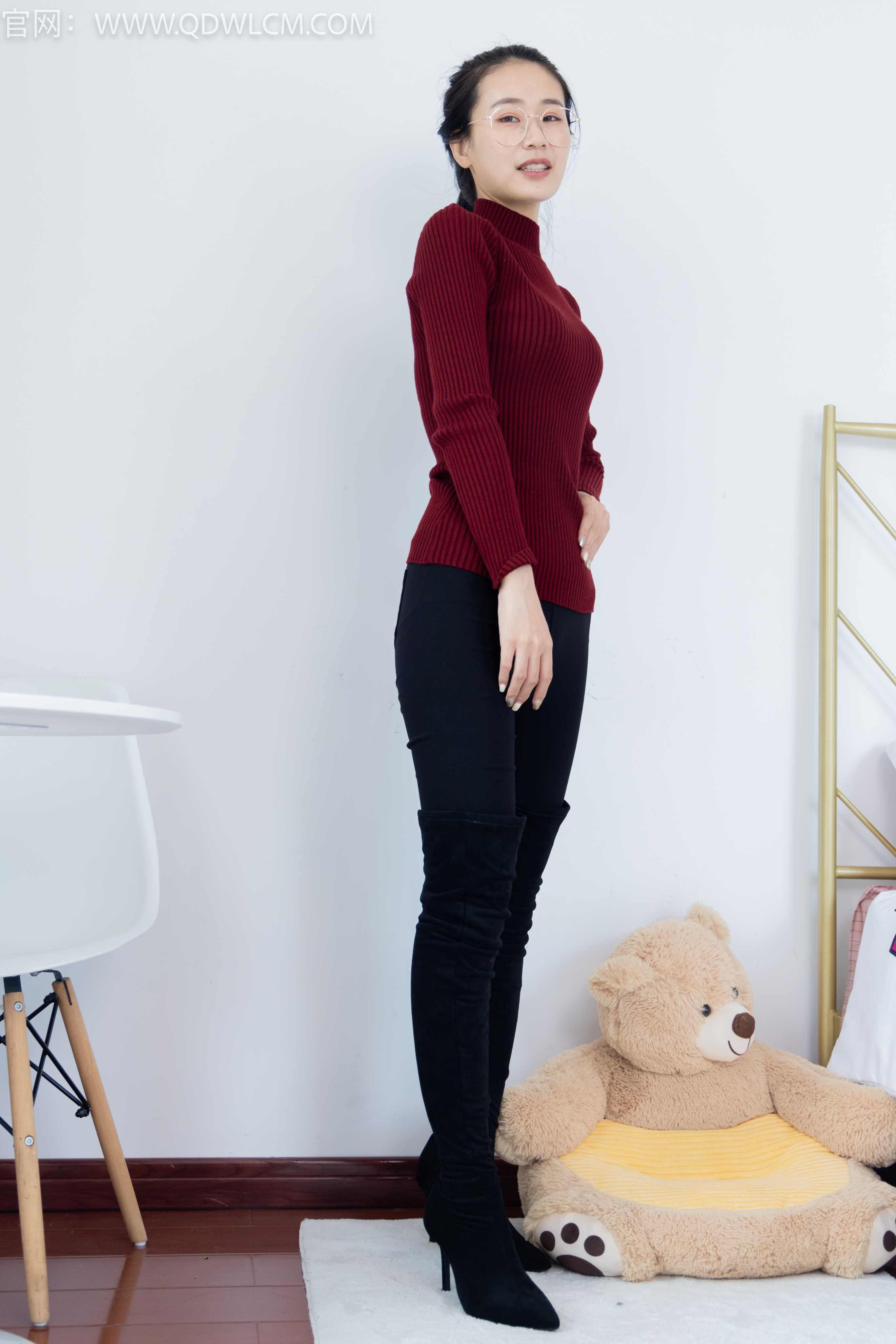 物恋传媒 NO.1360 菜菜-刚好日落 [150P1V-3.54G]