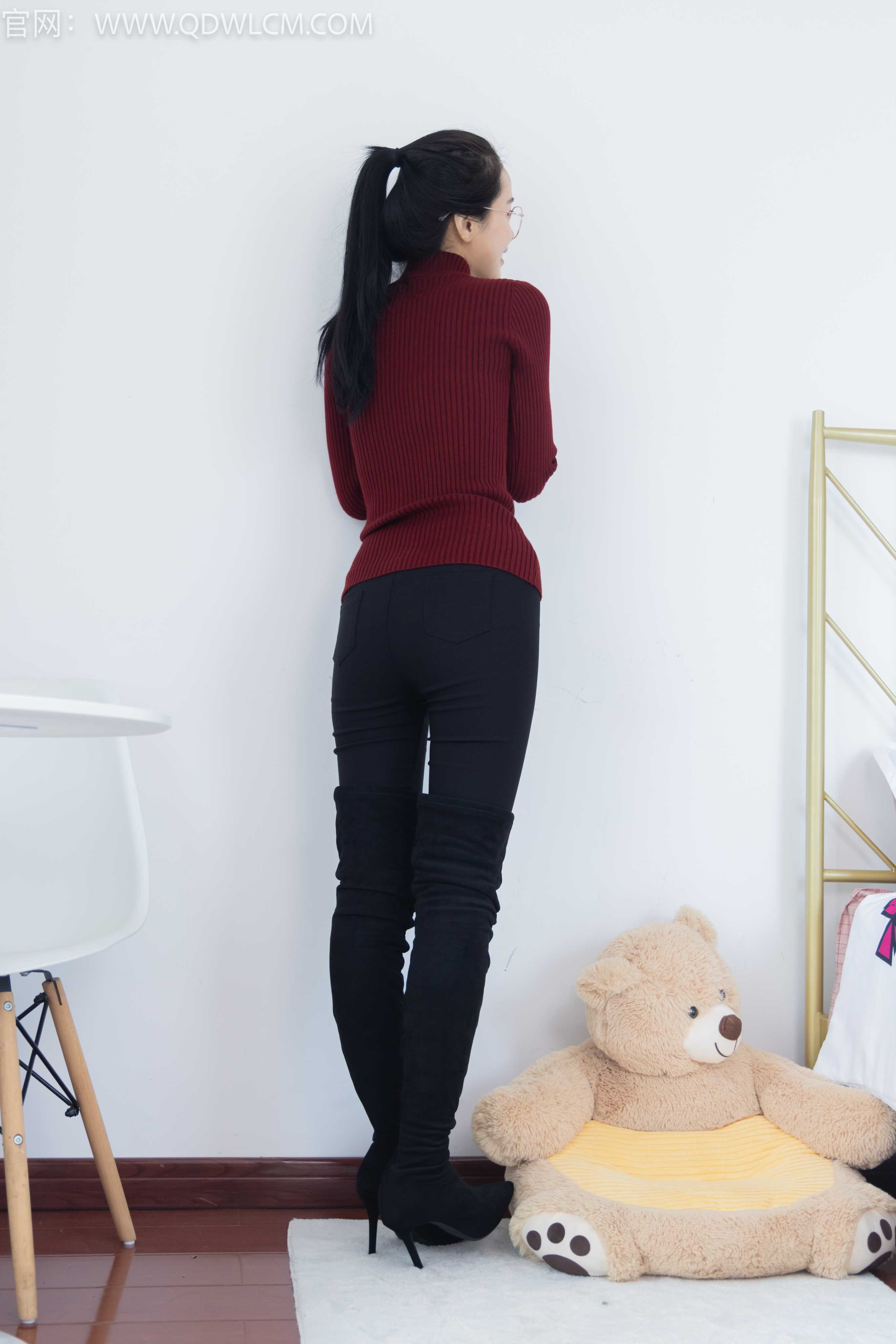 物恋传媒 NO.1360 菜菜-刚好日落 [150P1V-3.54G]