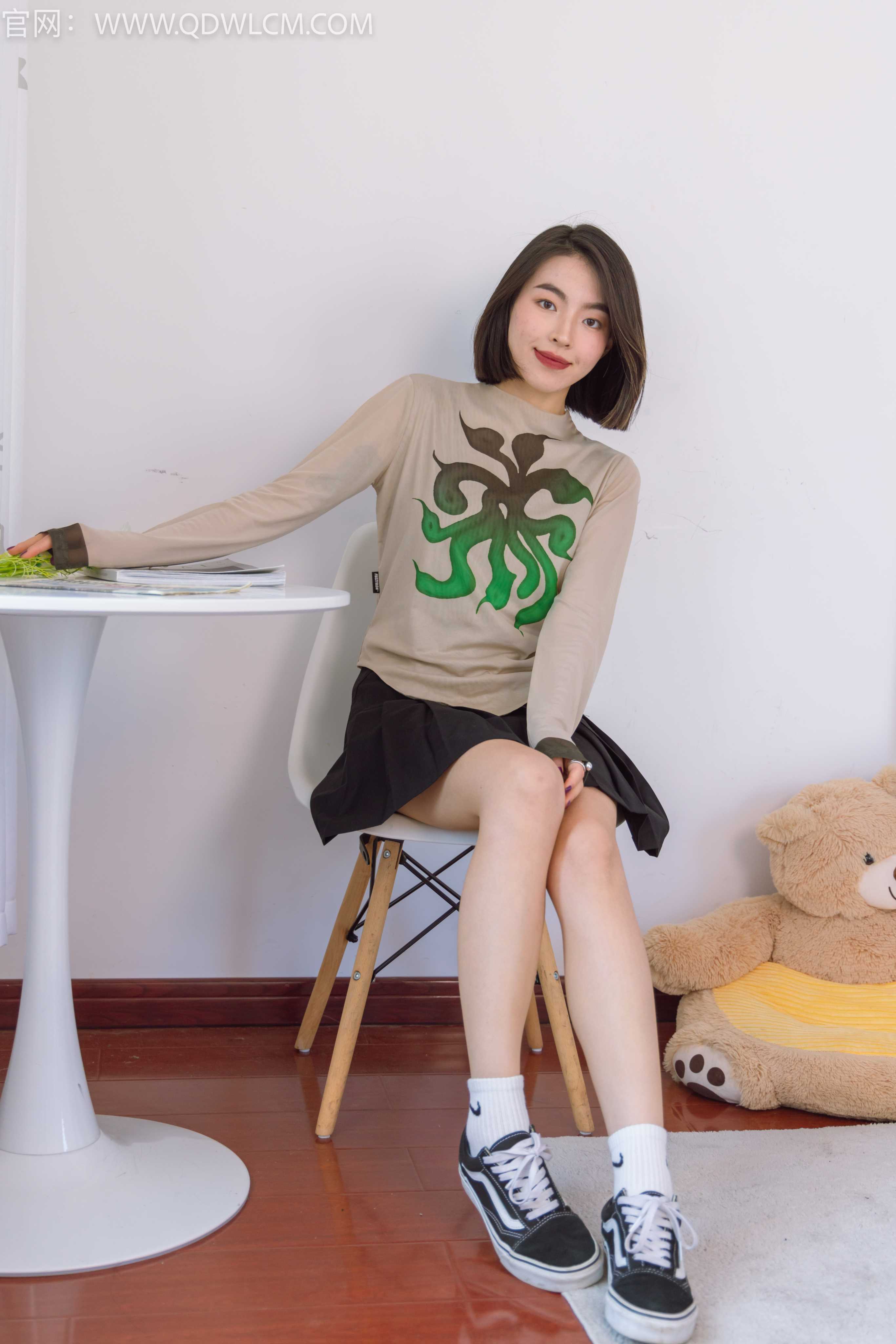 物恋传媒 NO.1371 小酷-把你遗忘 [150P1V-4G]