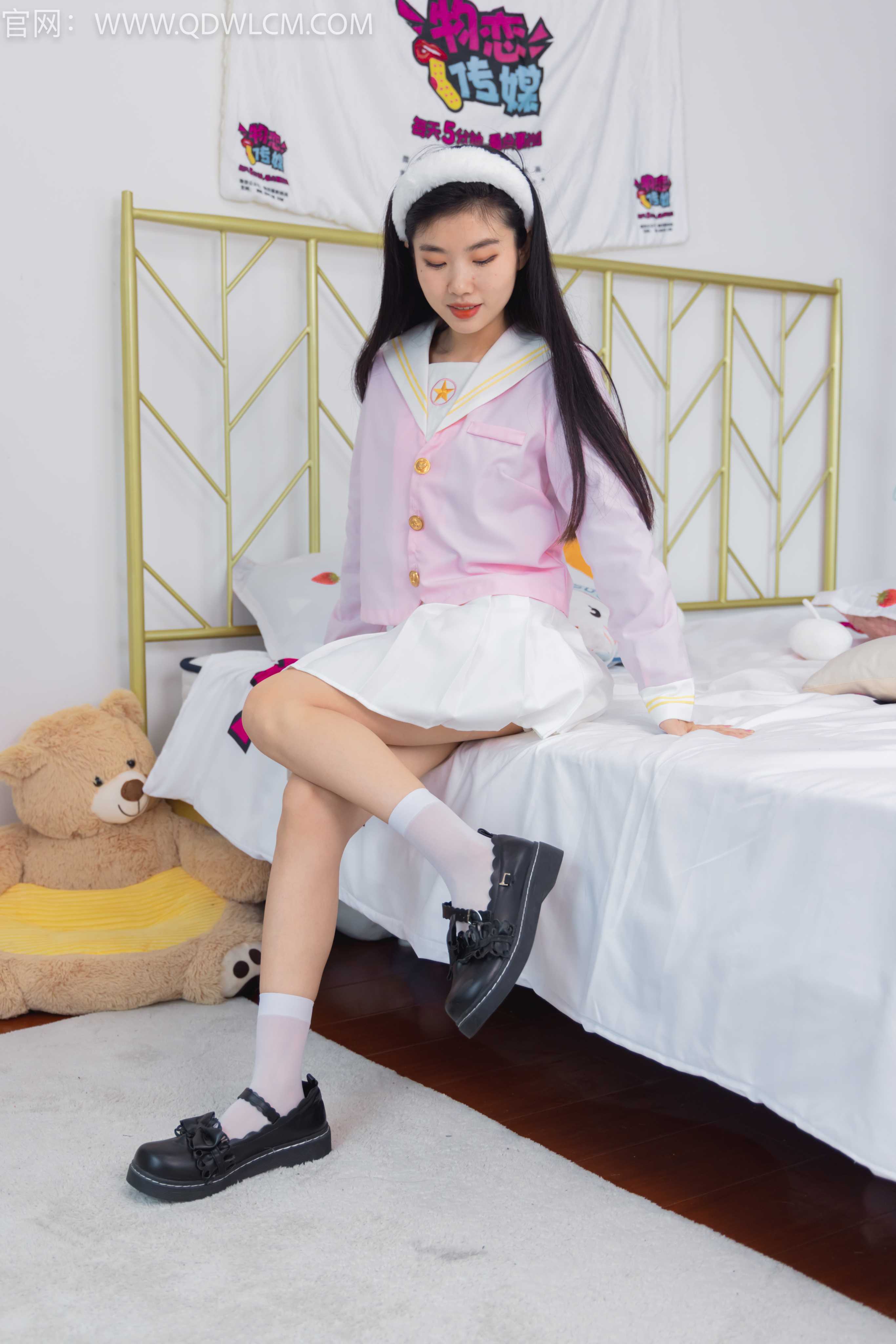 物恋传媒 NO.1381 米米-粉色沙滩 [178P1V-3.48G]