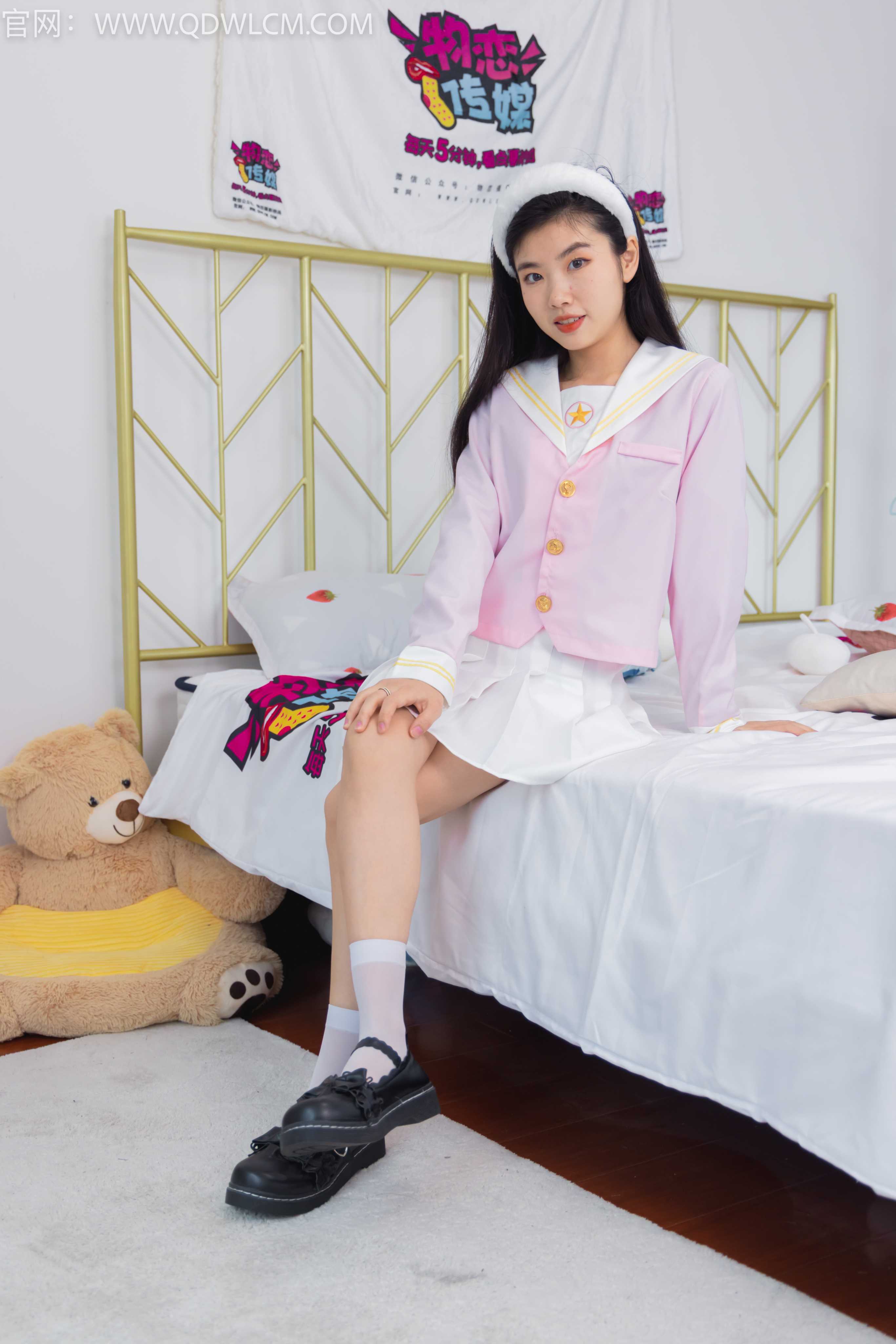 物恋传媒 NO.1381 米米-粉色沙滩 [178P1V-3.48G]