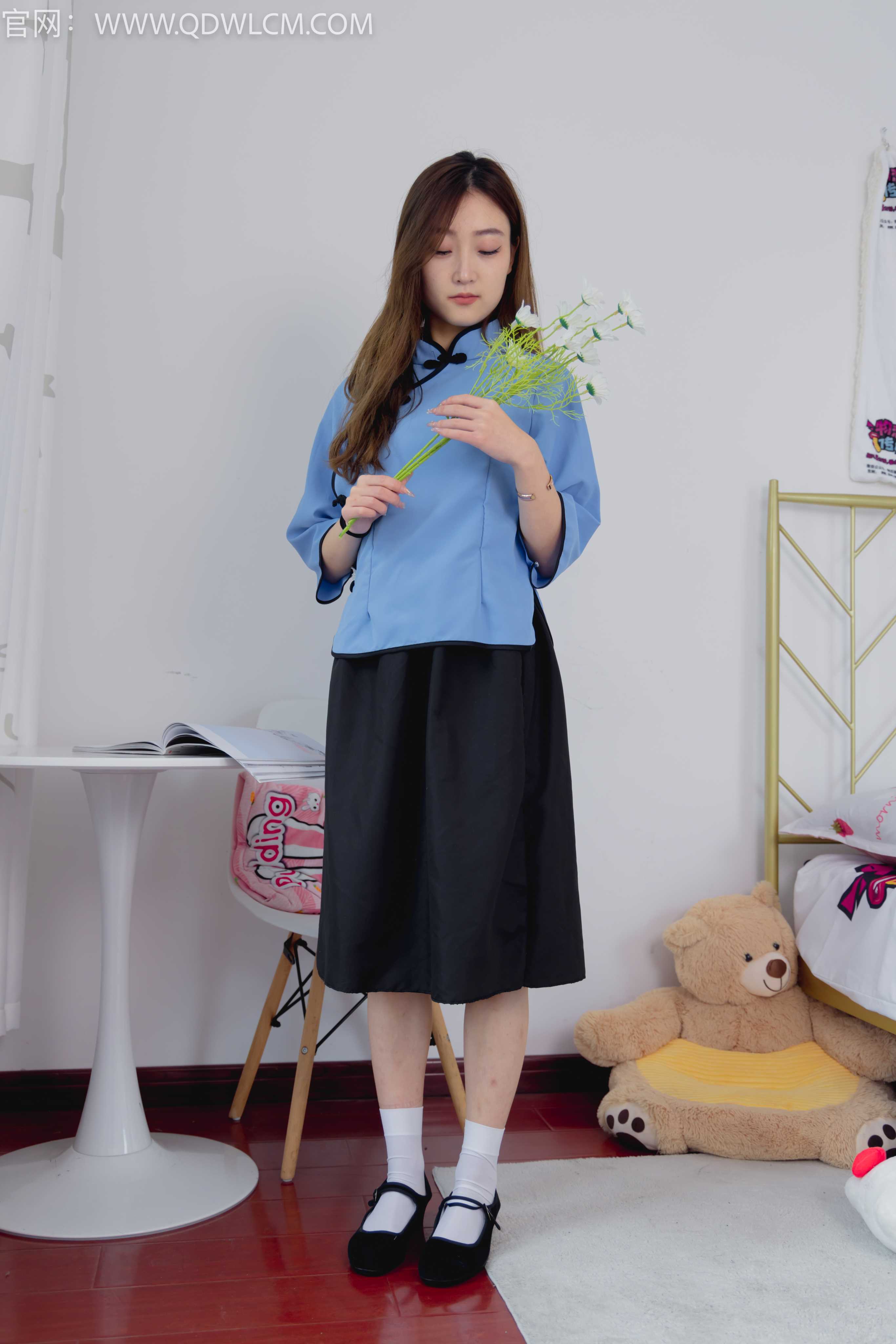 物恋传媒 NO.1386 芒芒-梦醒时分 [183P1V-3.95G]