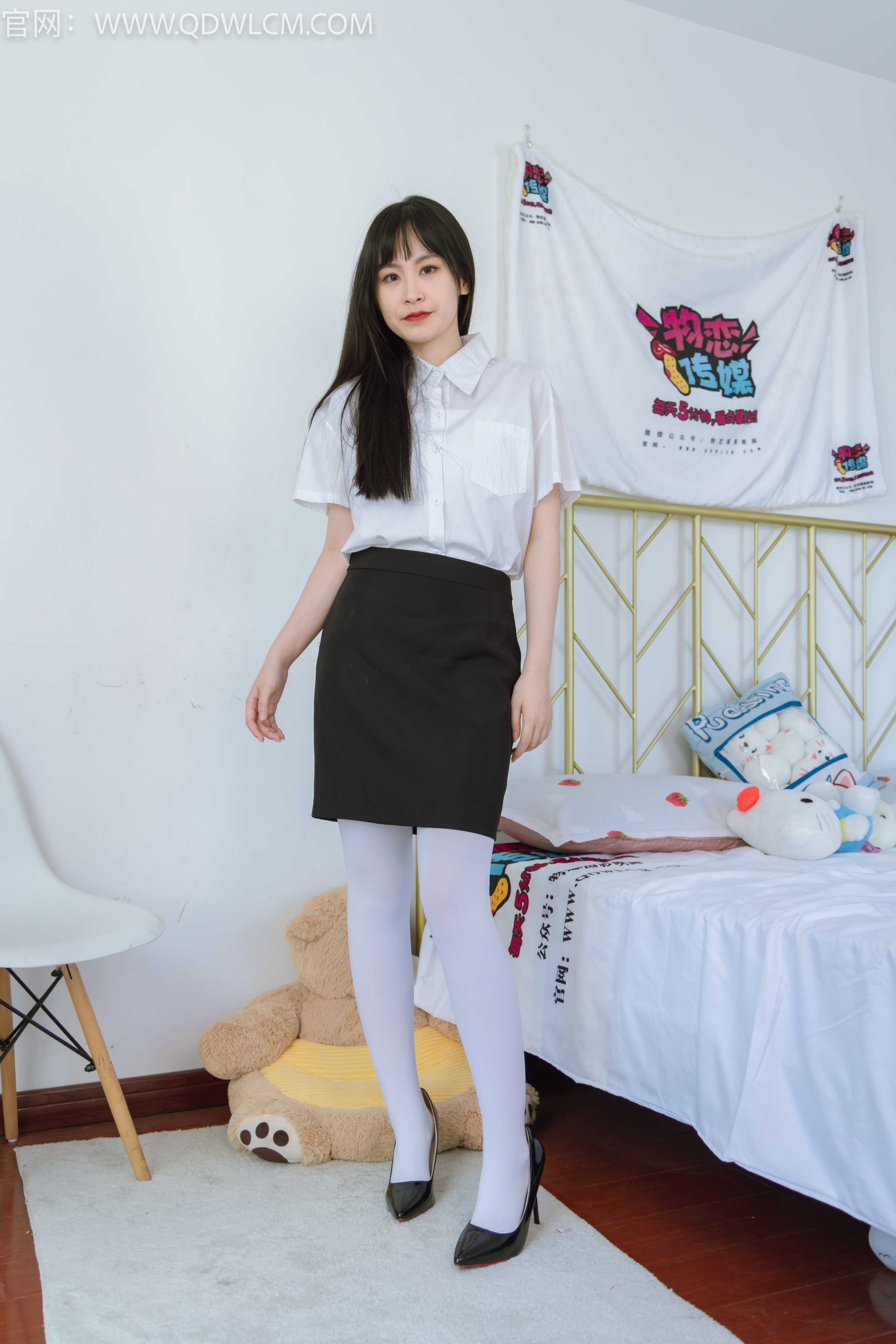 物恋传媒 NO.1392 兮兮-绚烂野蔷薇 [150P+1V／3.95GB]