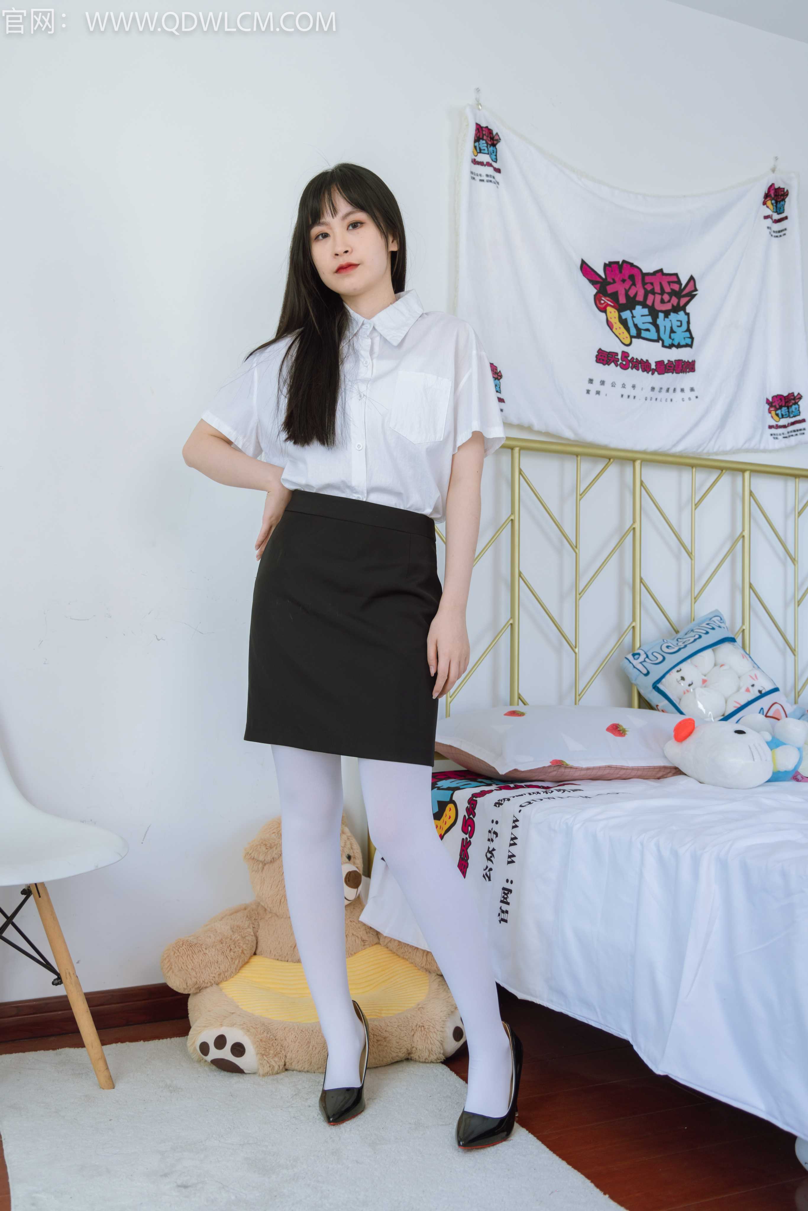 物恋传媒 NO.1392 兮兮-绚烂野蔷薇 [150P+1V／3.95GB]