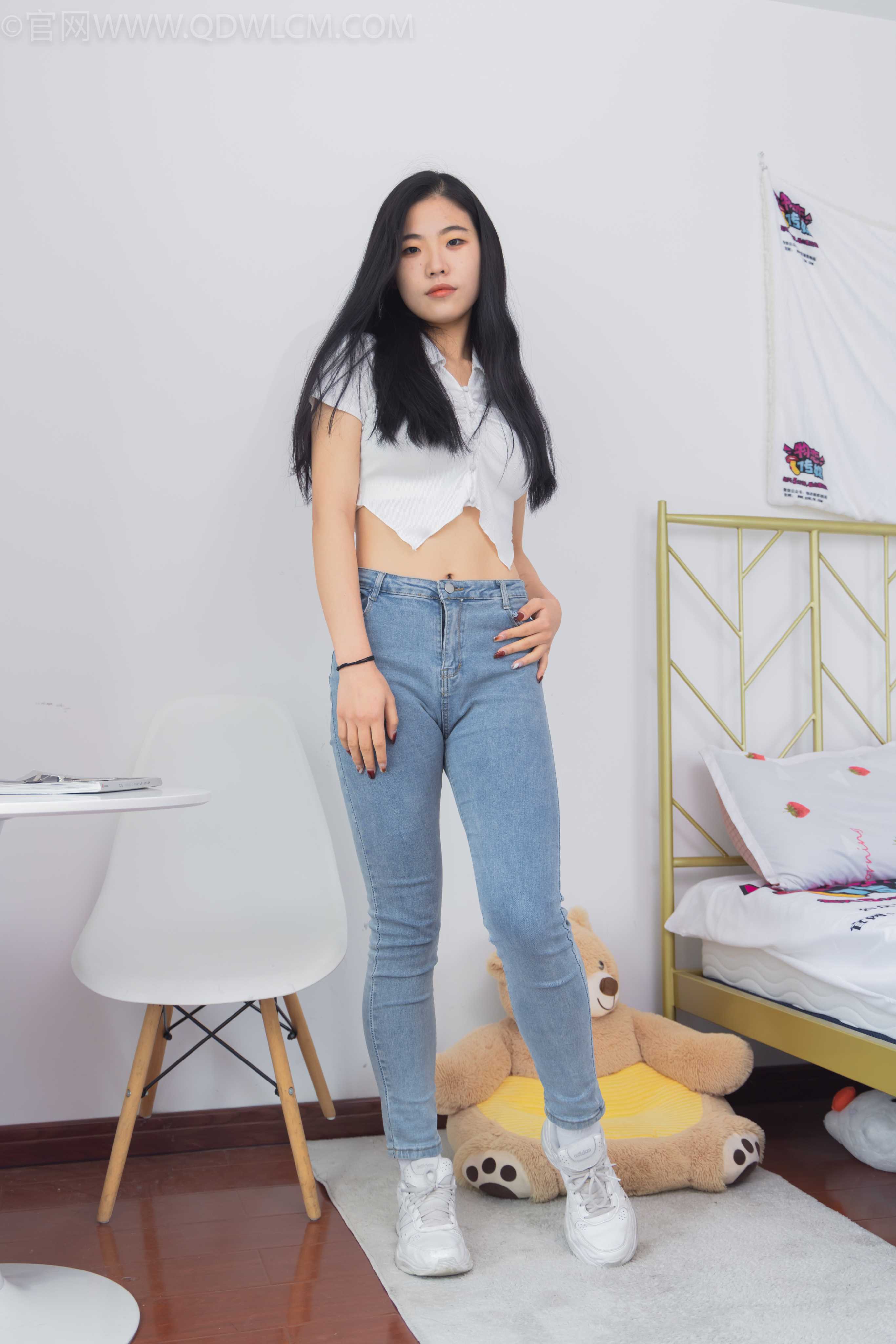 物恋传媒 NO.1398 穗穗-时光岁月 [154P+1V／3.75GB]