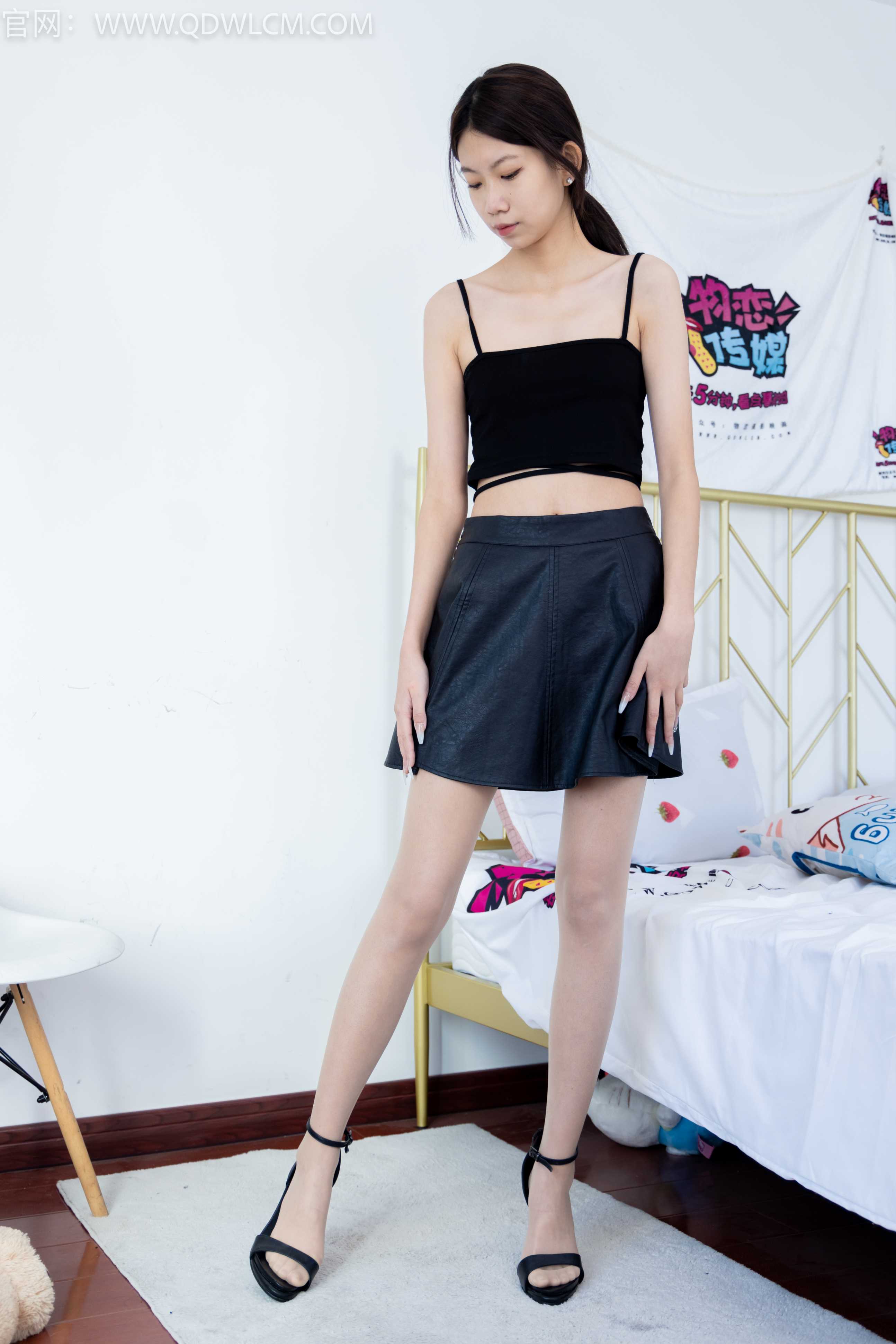 物恋传媒 NO.1420 纤纤-人间四月 [181P+1V／6.30GB]