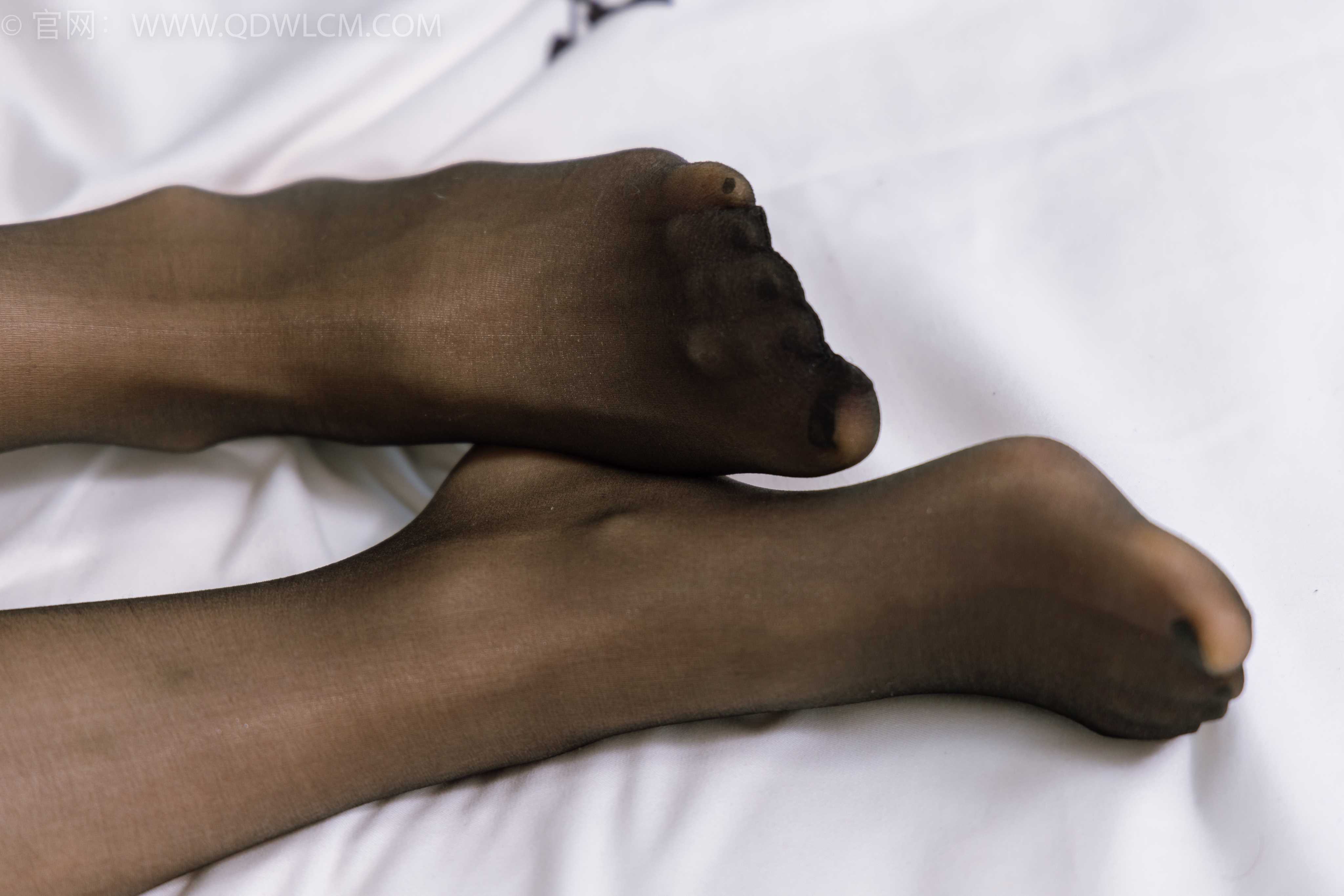 物恋传媒 NO.1428 菜菜-想你的夜 [175P+1V／4.97GB]