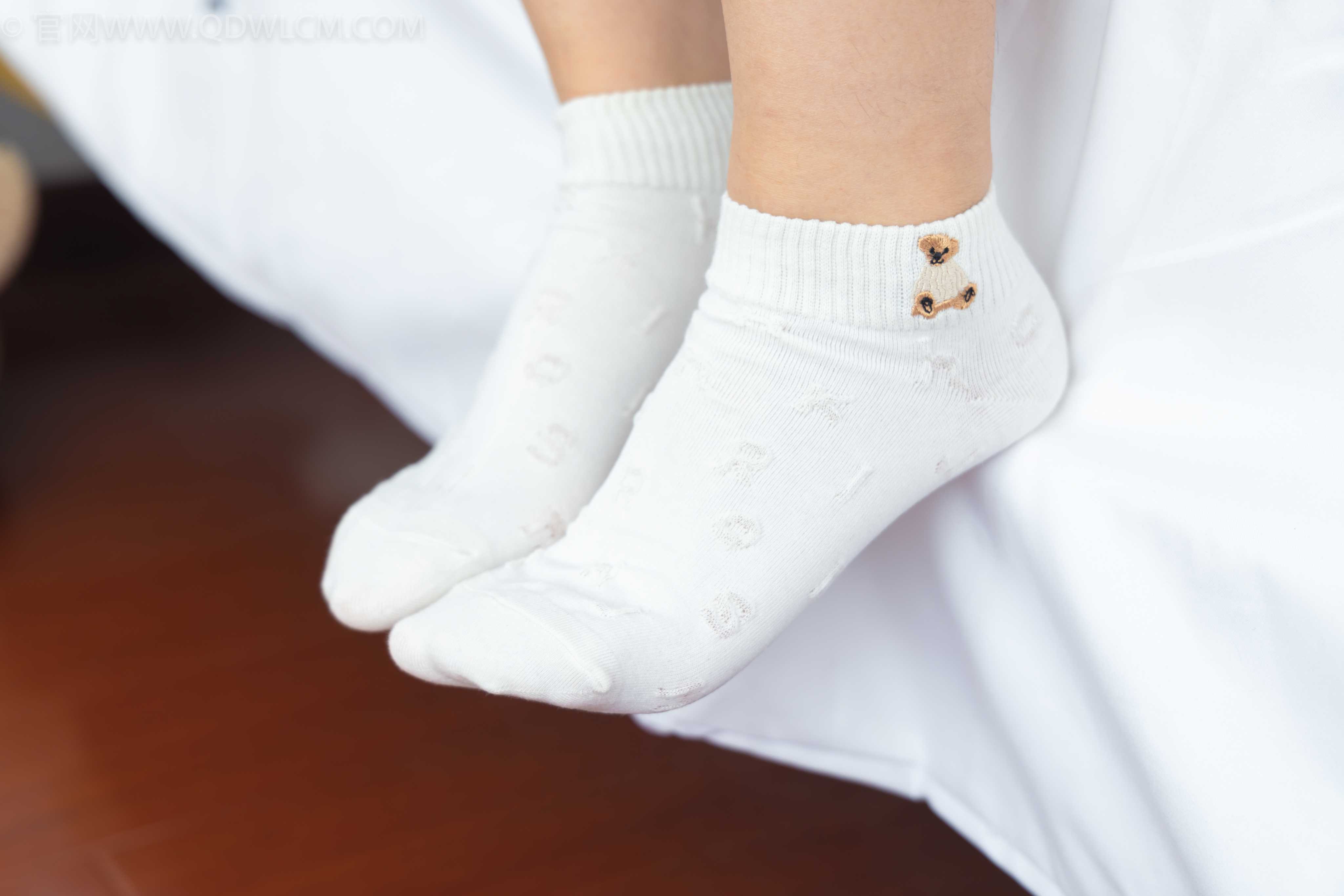 物恋传媒 NO.1442 美兔-蓝色天空 [178P+1V／3.84GB]