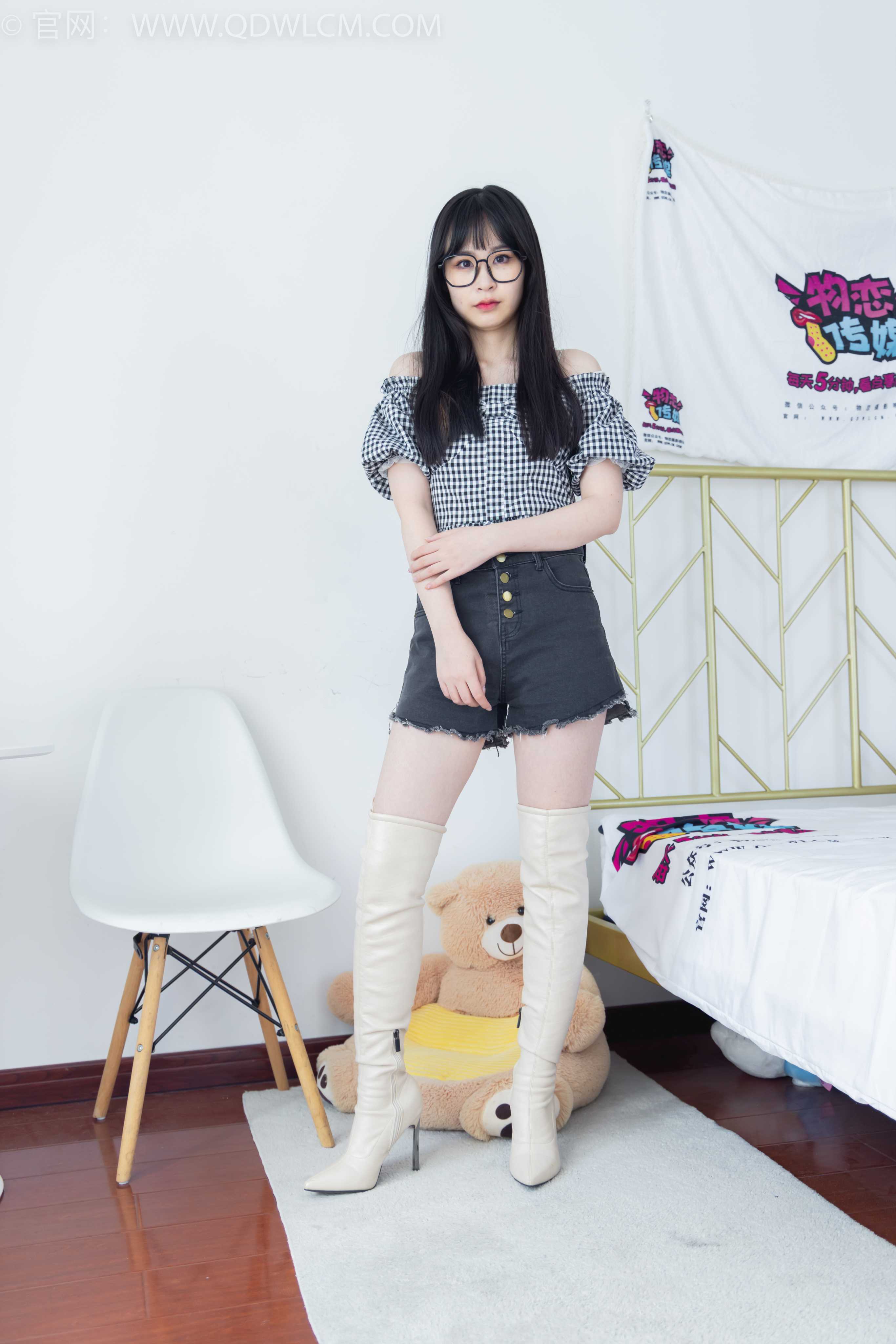 物恋传媒 NO.1446 兮兮-阳光甜蜜蜜 [177P+1V／3.95GB]