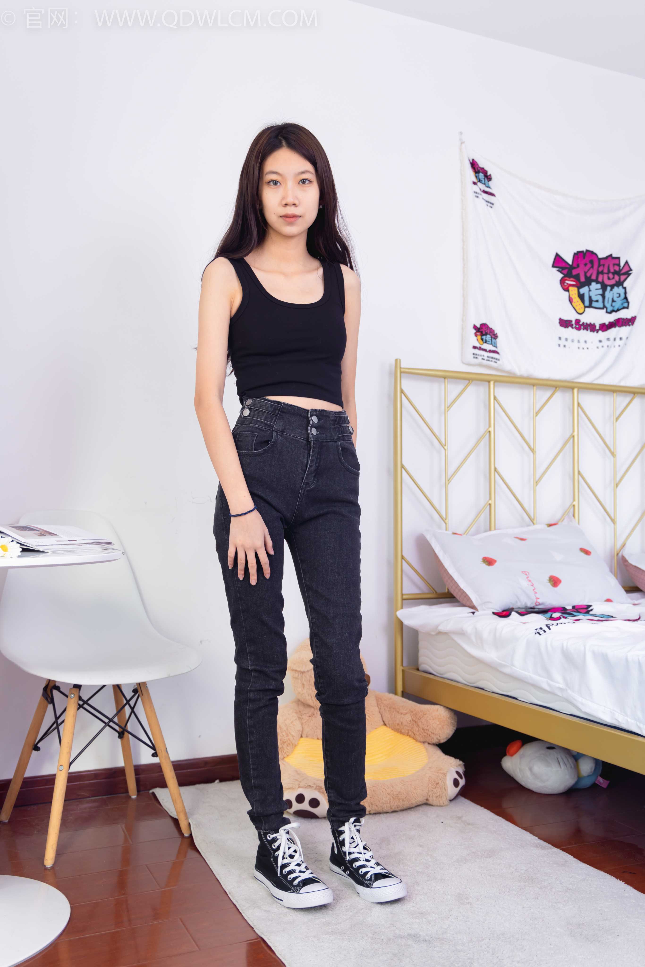 物恋传媒 NO.1452 纤纤-春天的芽 [155P+1V／3.45GB]