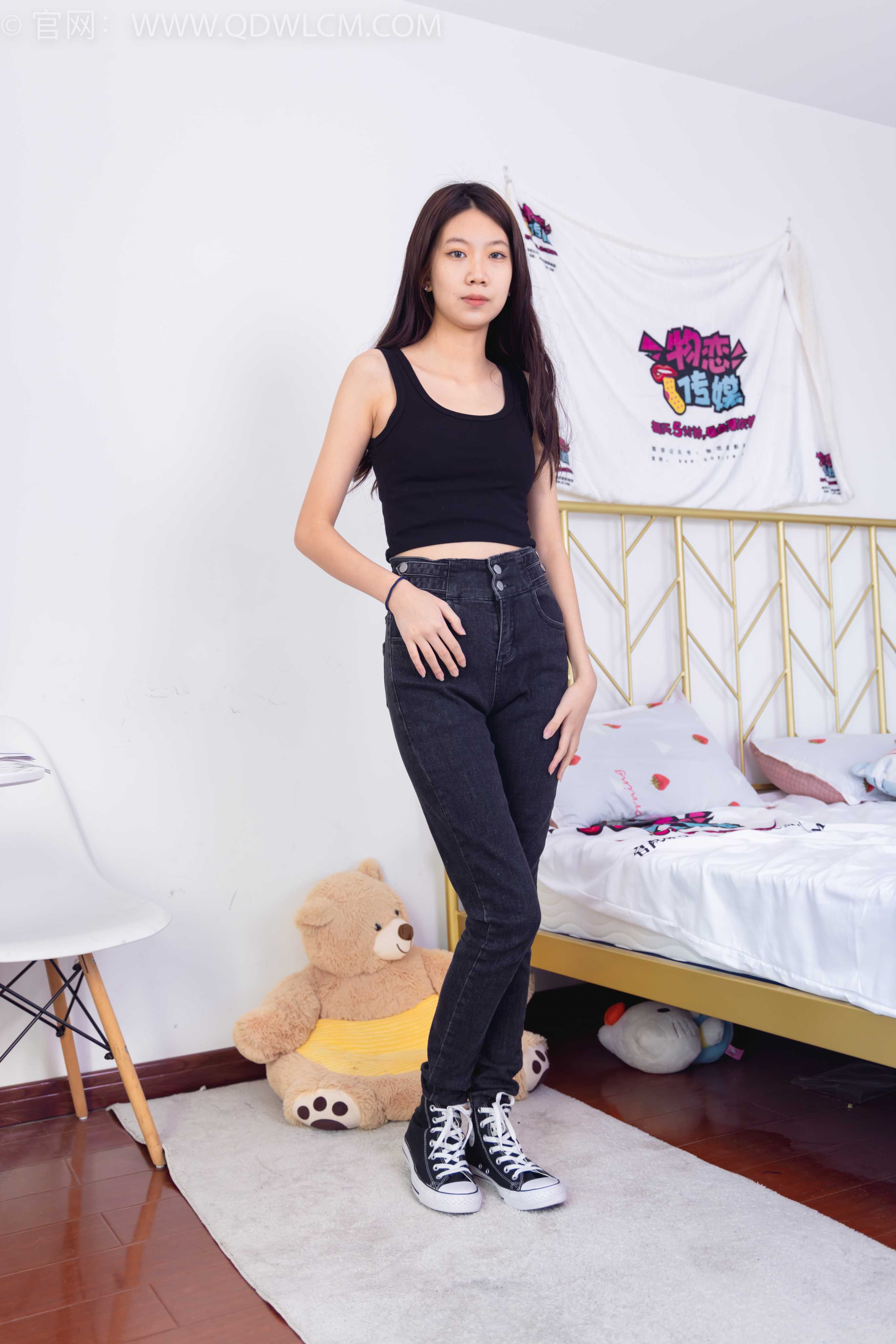 物恋传媒 NO.1452 纤纤-春天的芽 [155P+1V／3.45GB]