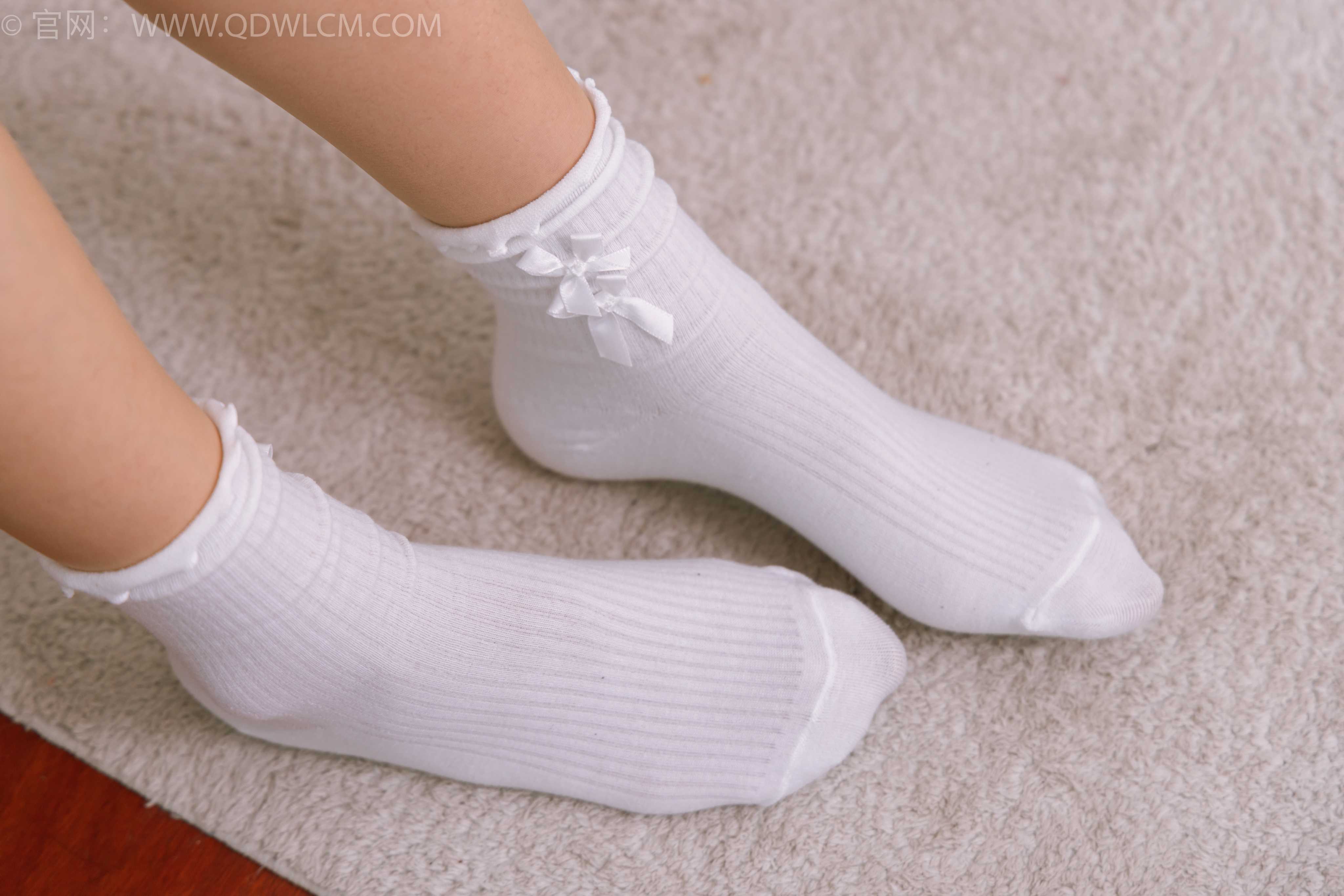 物恋传媒 NO.1456 康康-神秘向日葵 [150P+1V／3.82GB]