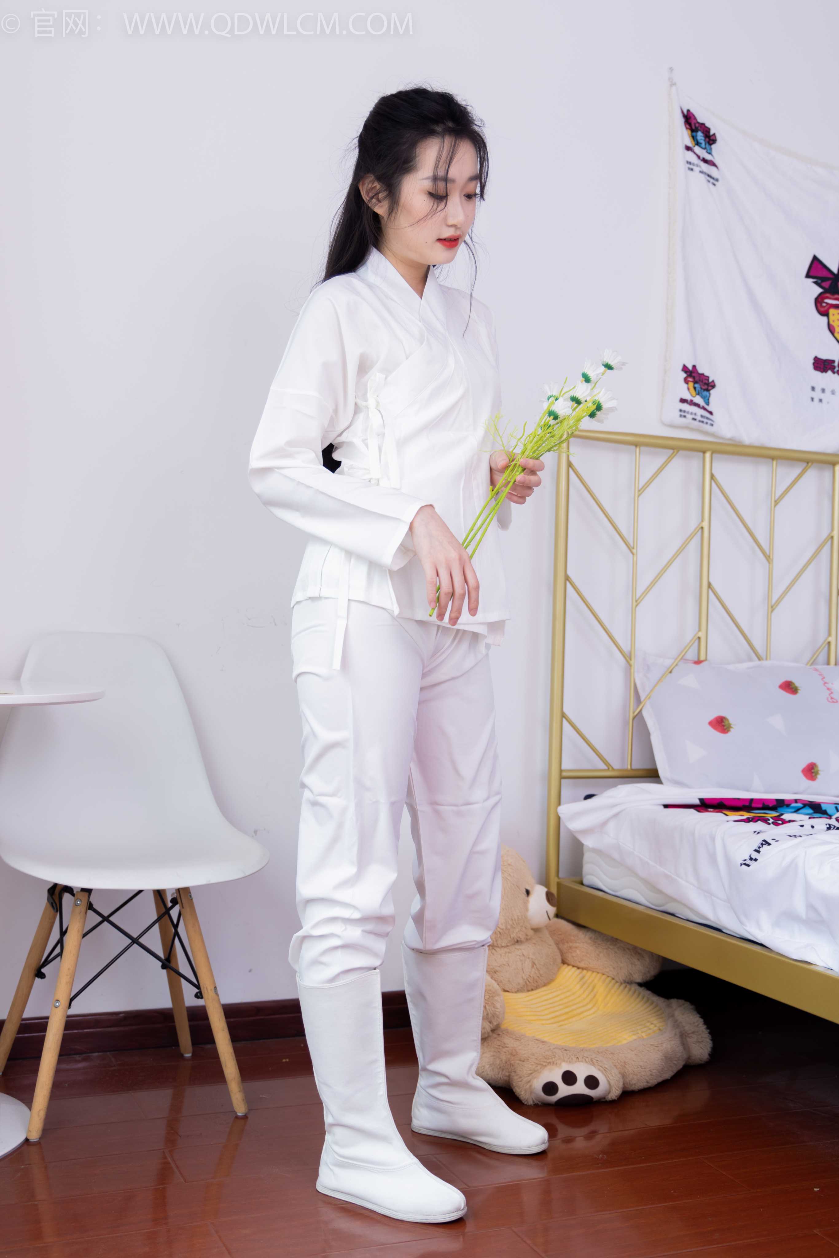 物恋传媒 NO.1461 小敏-古色缱绻 [162P-1V-4.11G]