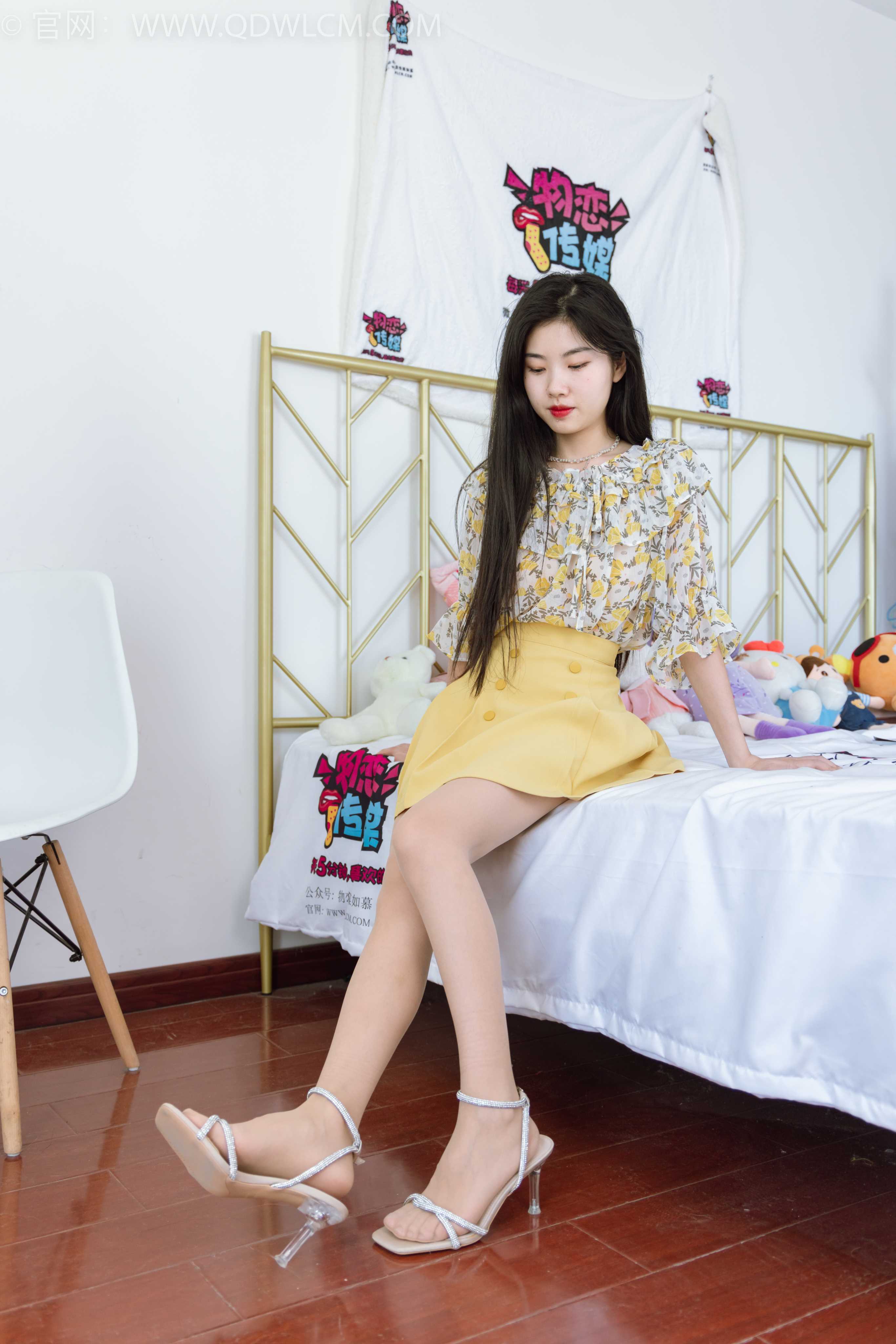 物恋传媒 NO.1462 米米-风吹落叶 [140P-1V-6.1G]