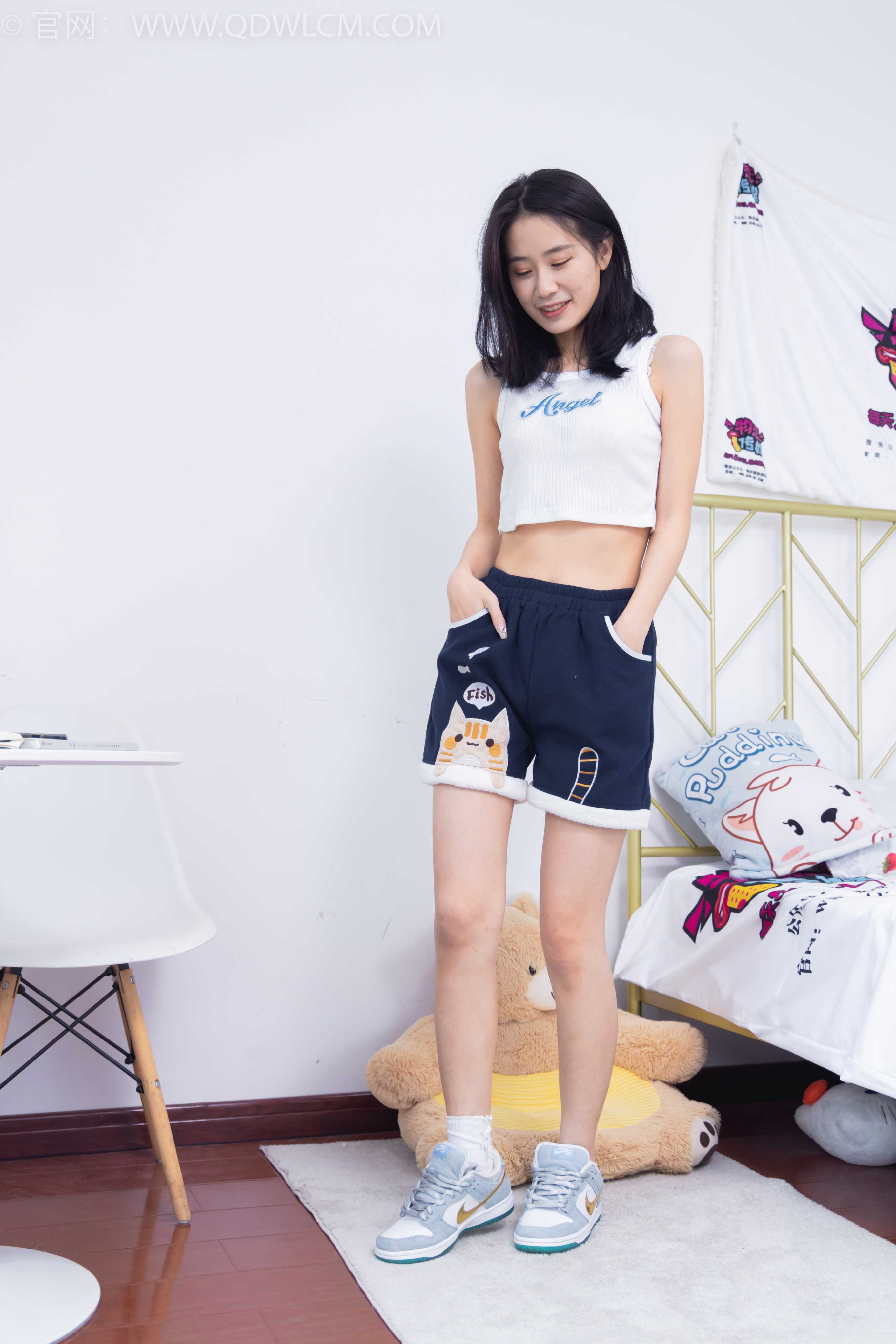 物恋传媒 NO.1471 菜菜-夏夜虫鸣 [183P+1V／4.01GB]