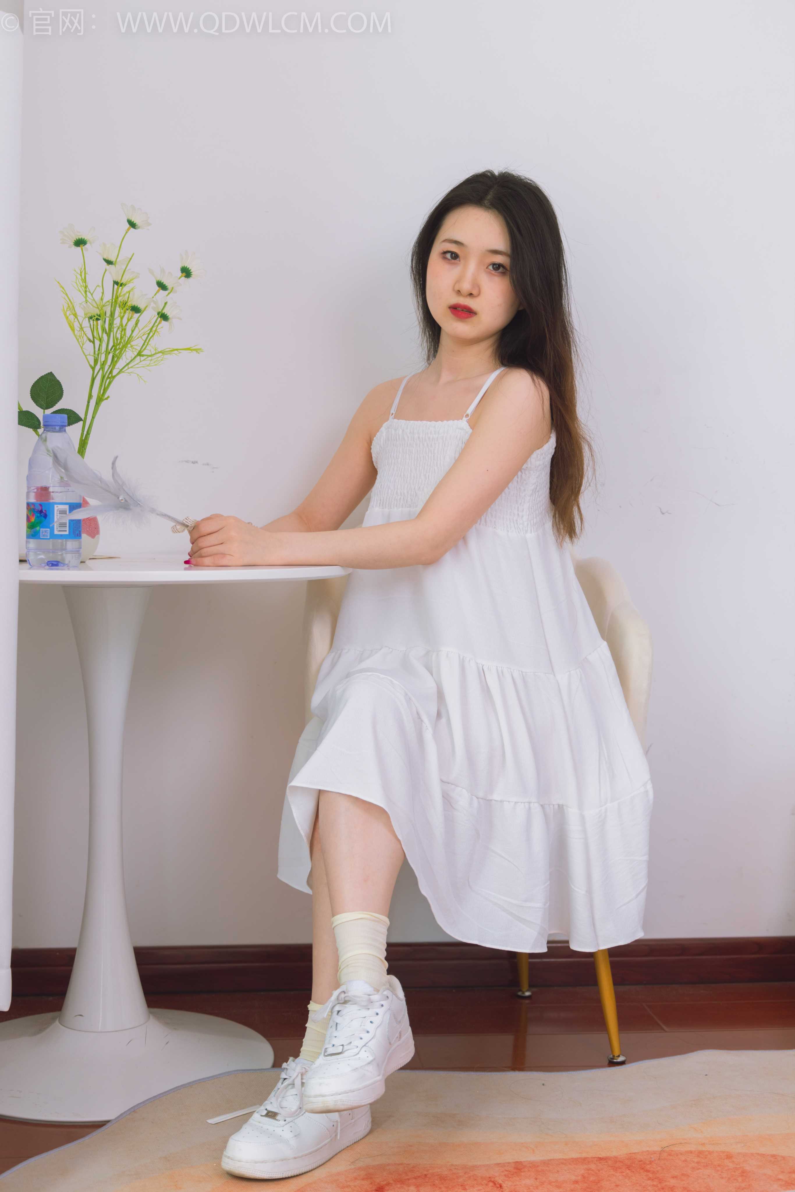 物恋传媒 NO.1492 文文-白日云朵 [150P+1V／3.72GB]