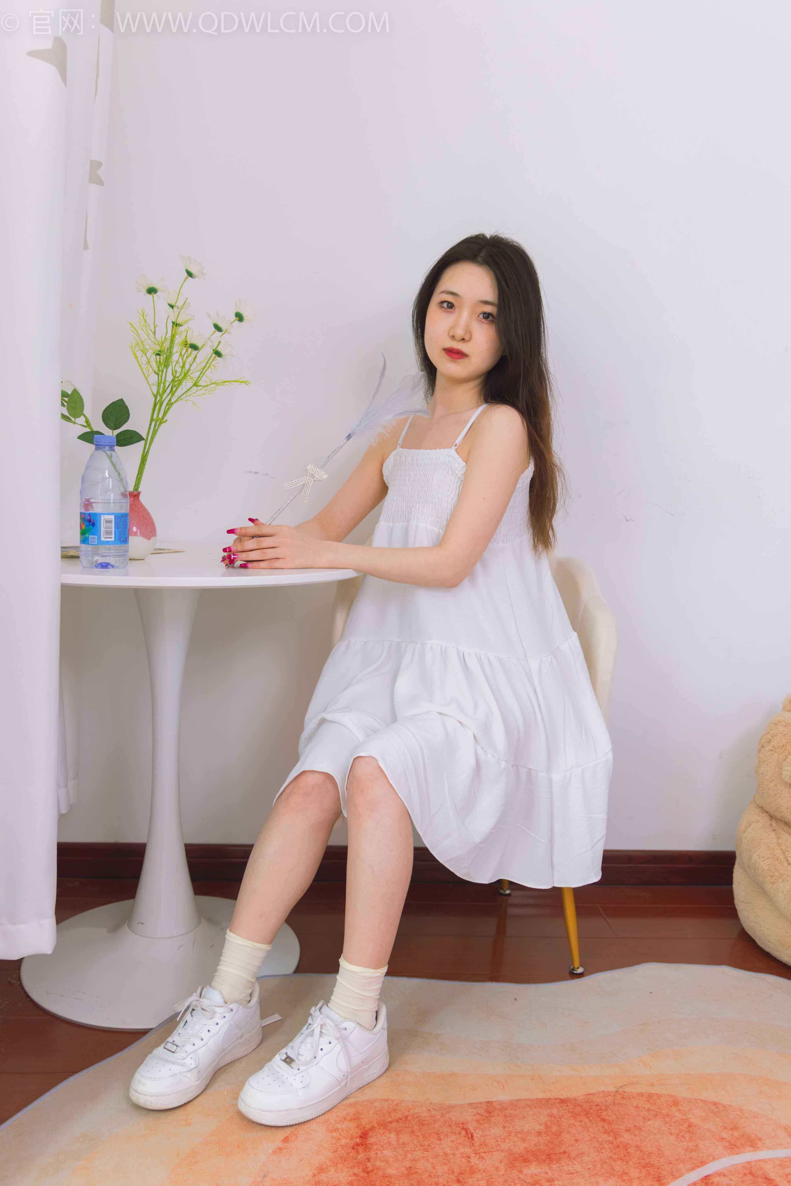 物恋传媒 NO.1492 文文-白日云朵 [150P+1V／3.72GB]