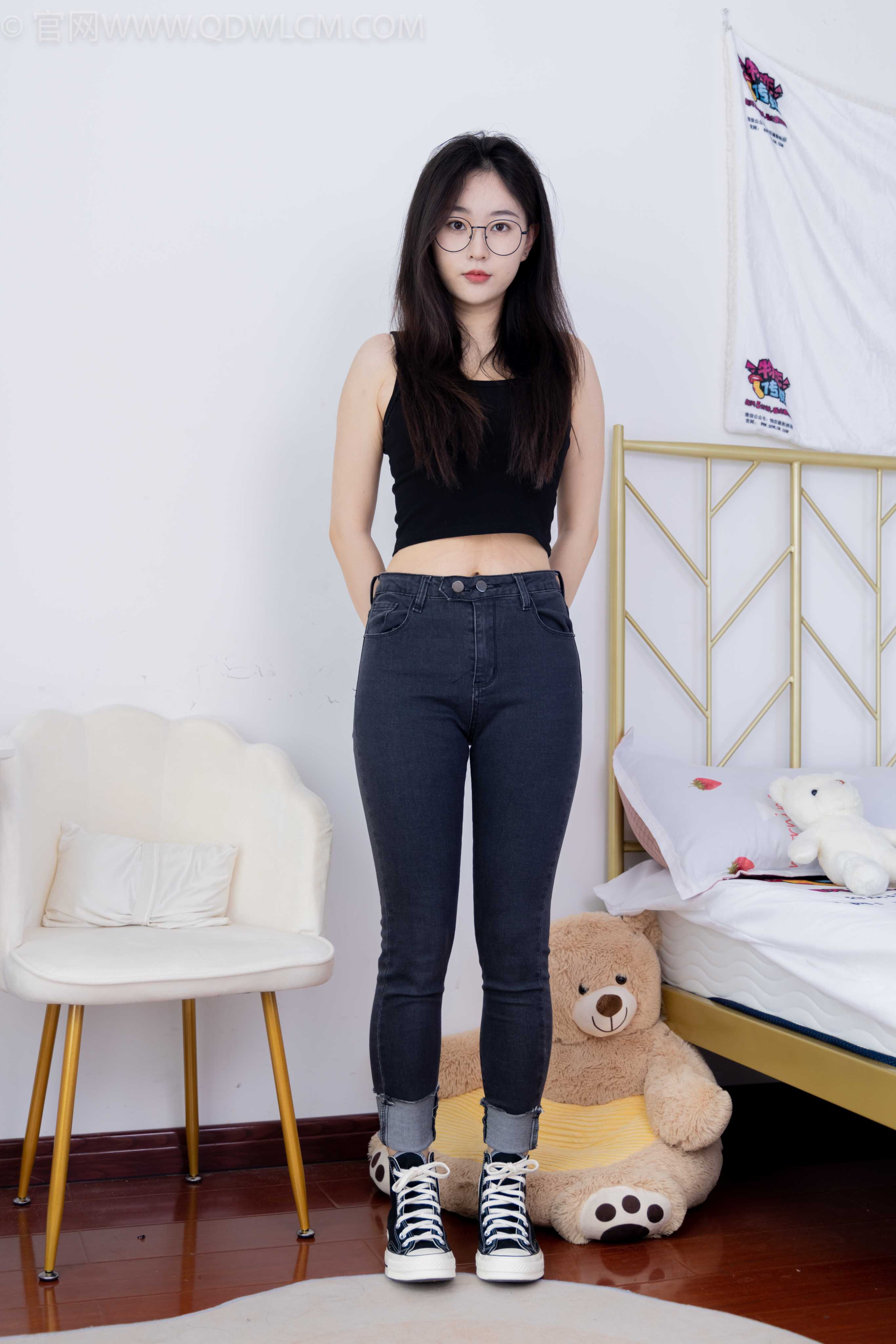 物恋传媒 NO.1497 美兔-春雨绵绵 [150P+1V／4.74GB]