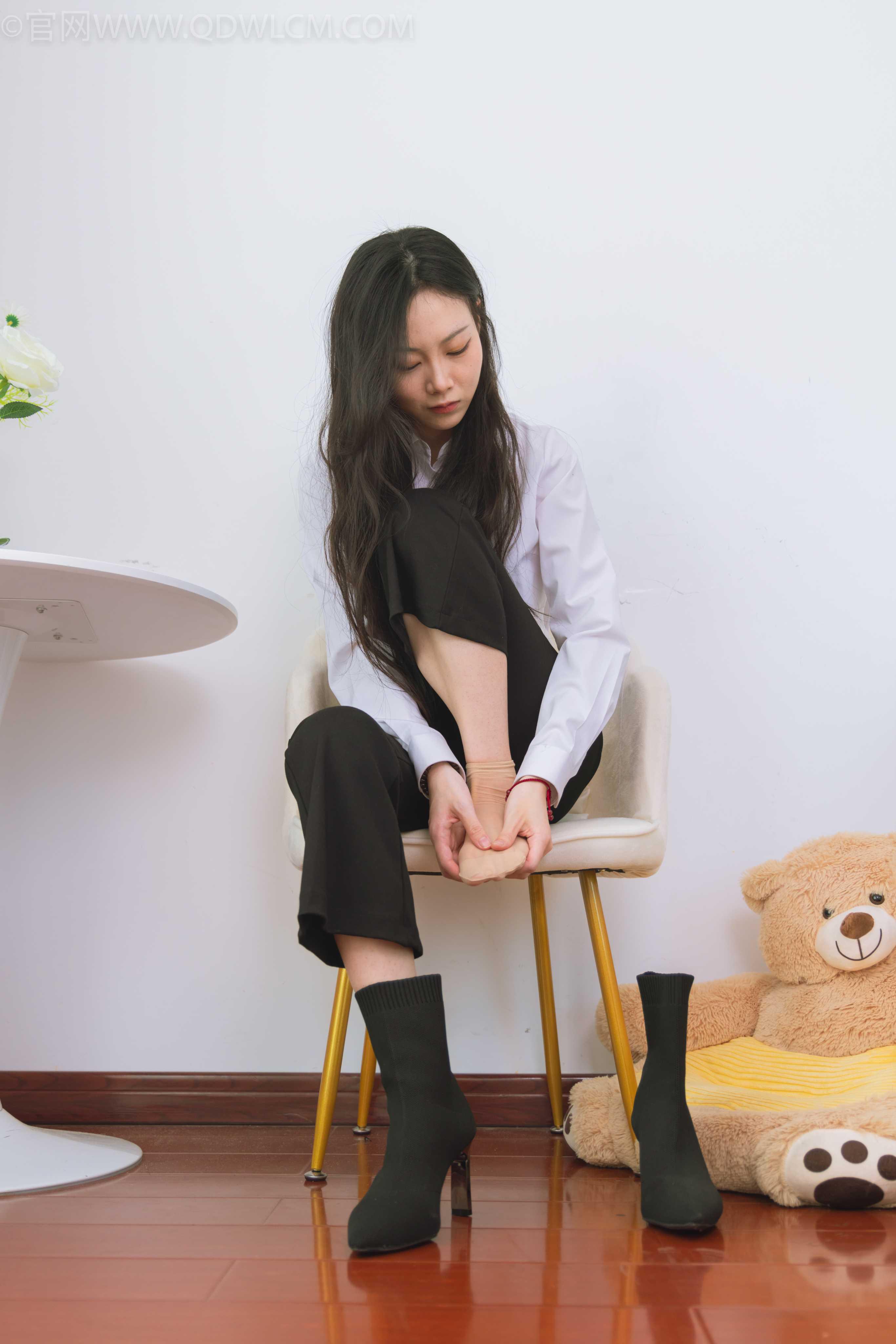 物恋传媒 NO.1503 康康-冷色月光 [150P+1V／4.60GB]