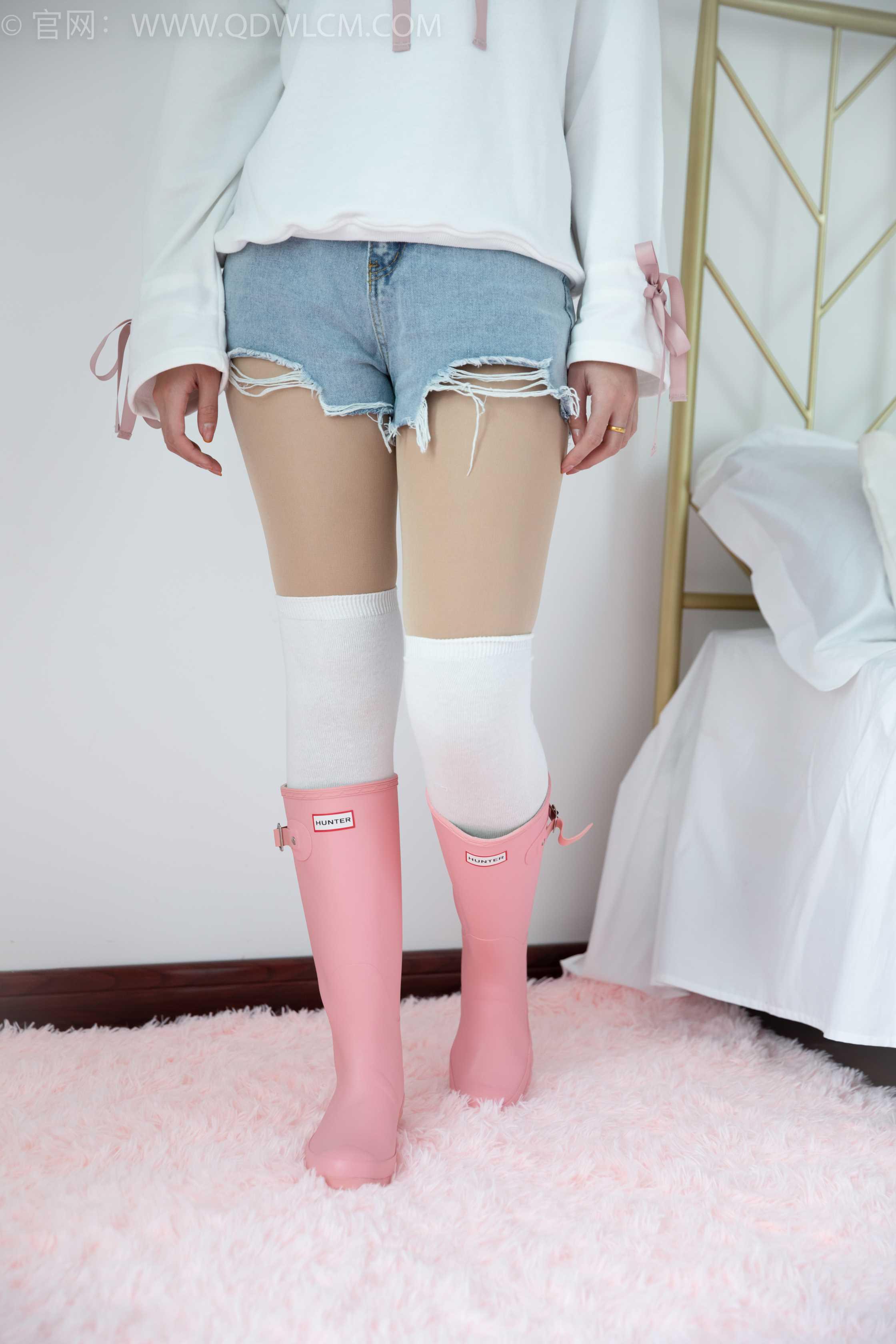 物恋传媒 NO.1509 婷婷-的花 [161P+1V／3.53GB]