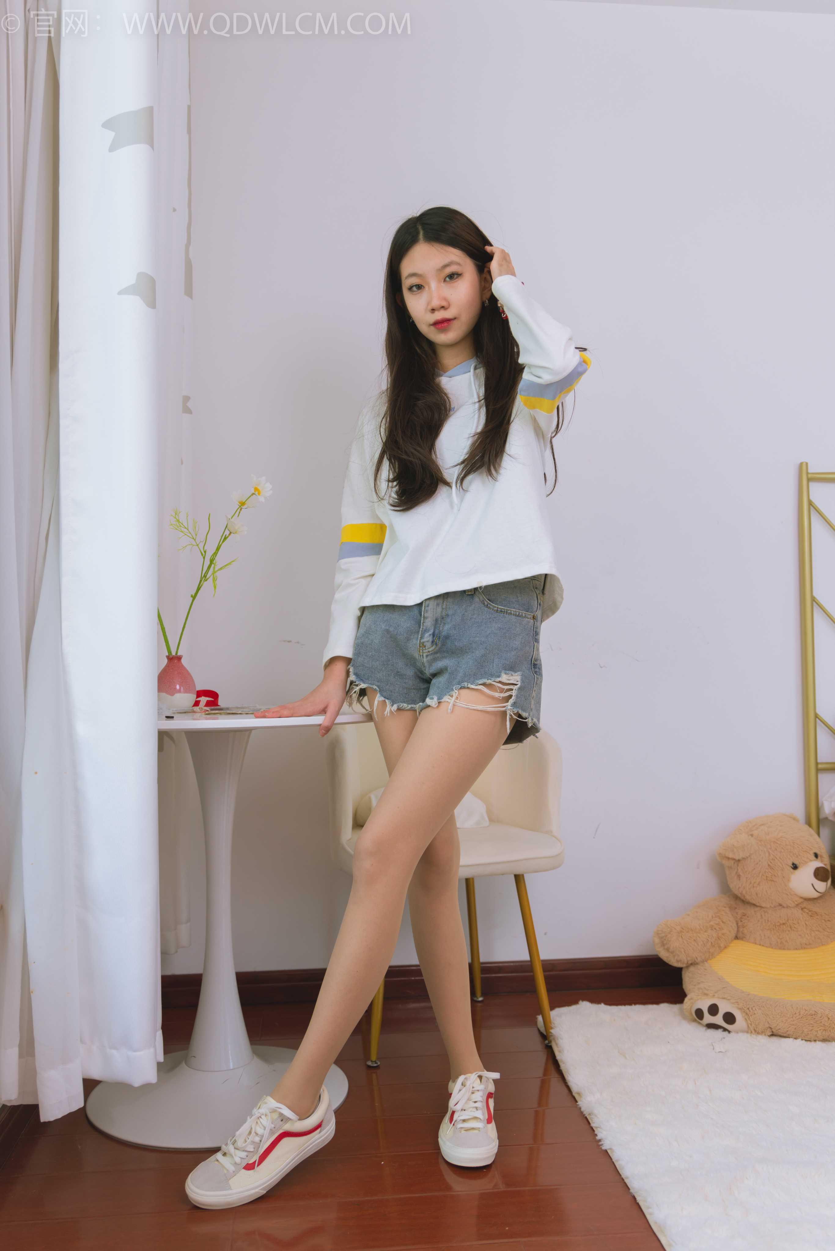 物恋传媒 NO.1511 纤纤-湖边少女 [150P+1V／3.63GB]