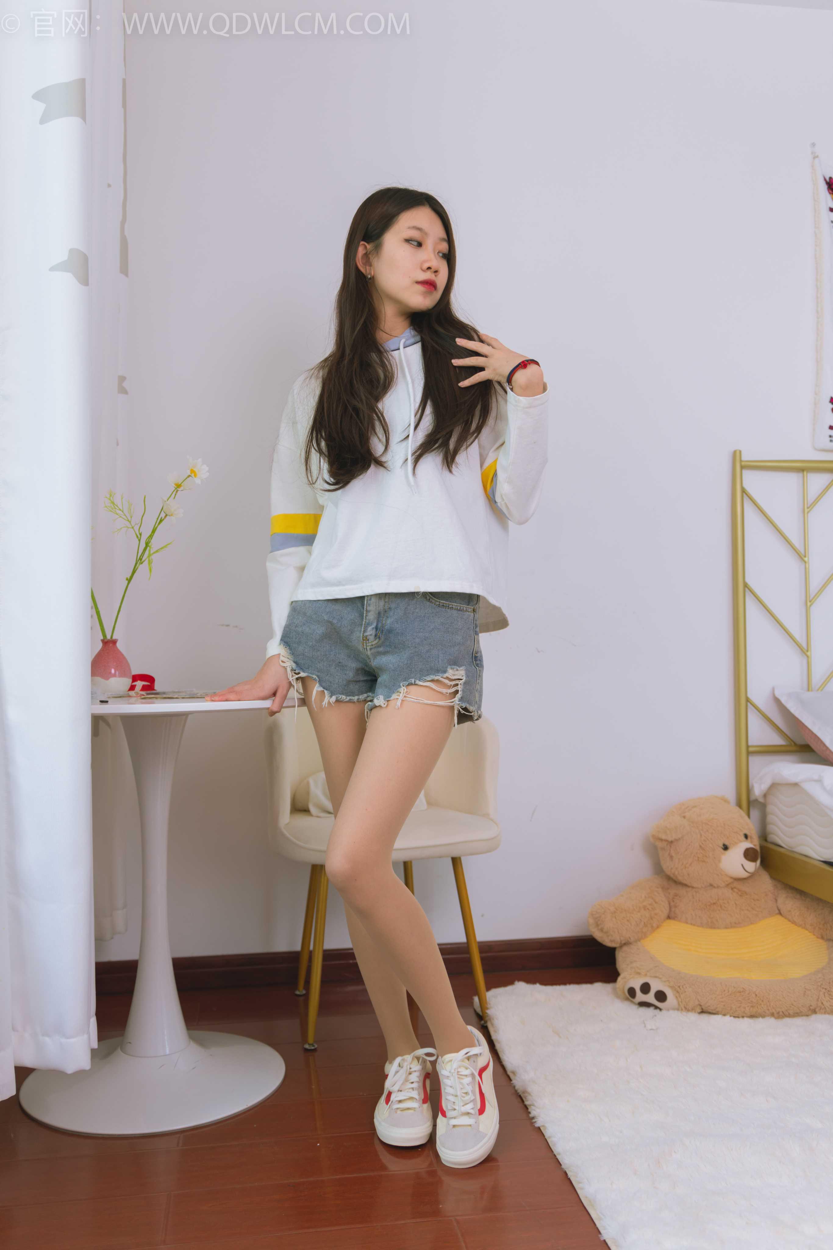 物恋传媒 NO.1511 纤纤-湖边少女 [150P+1V／3.63GB]