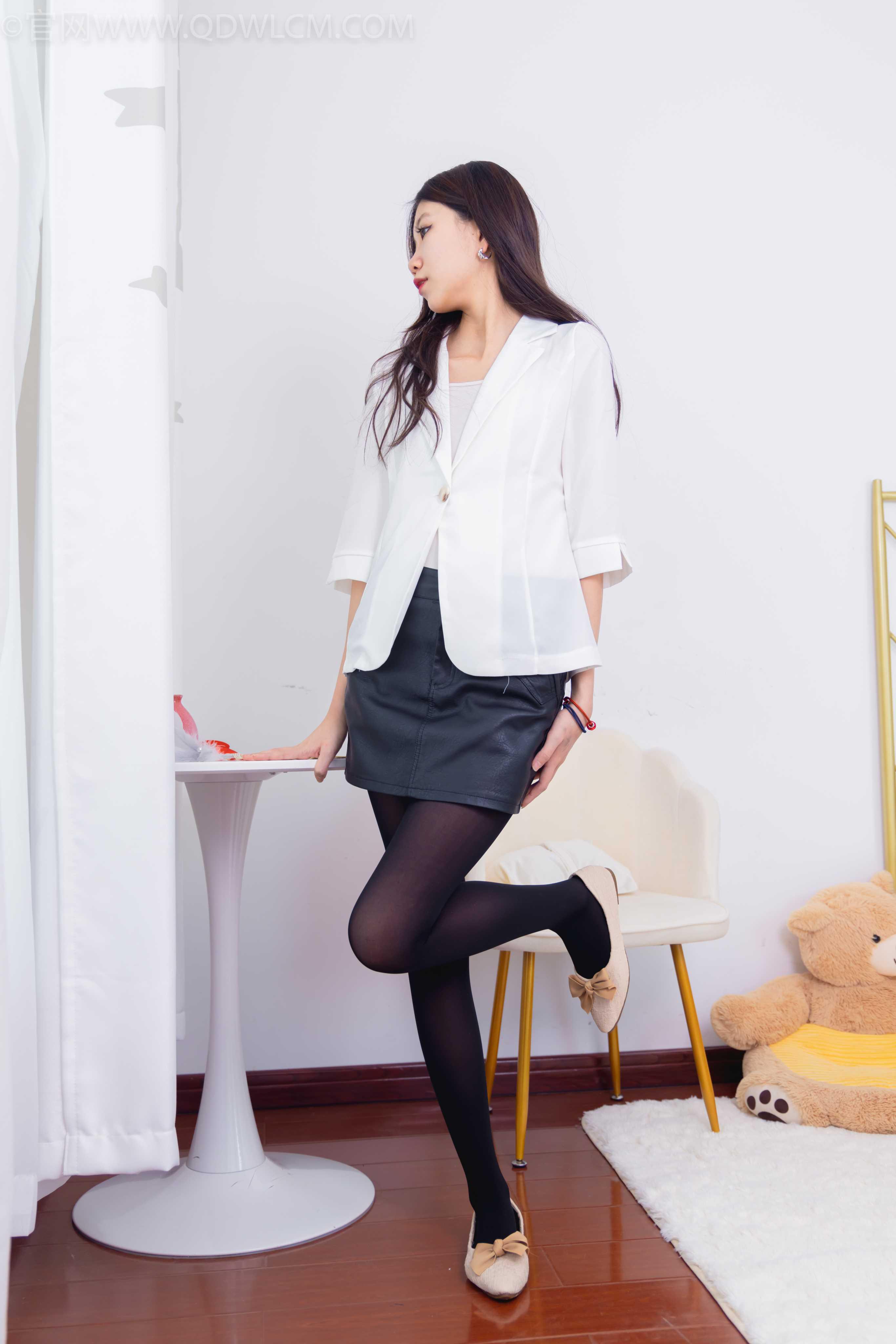 物恋传媒 NO.1518 纤纤-成长的岁月 [153P+1V／3.83GB]