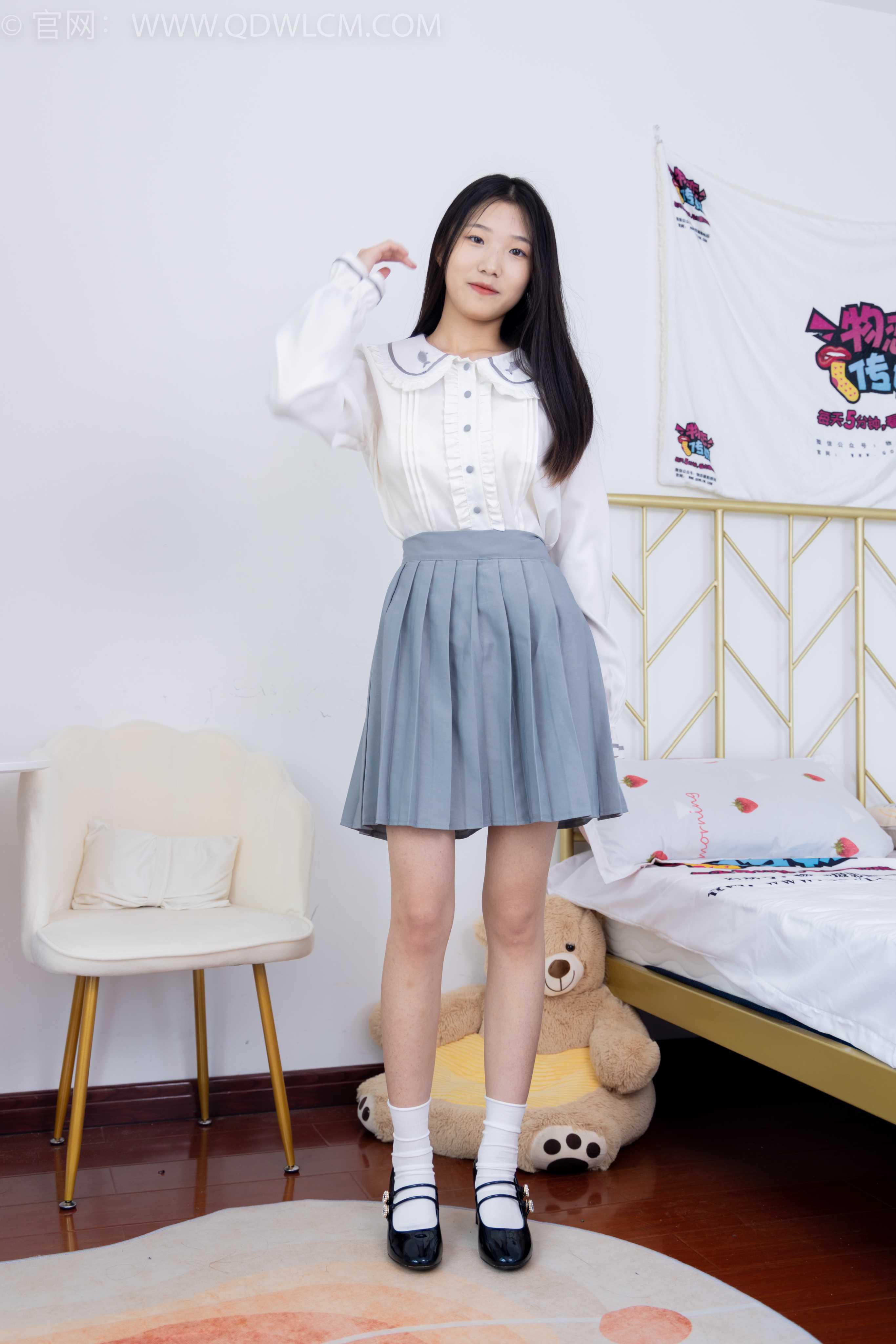 物恋传媒 NO.1520 景景-温暖的笑意 [154P+1V／3.54GB]