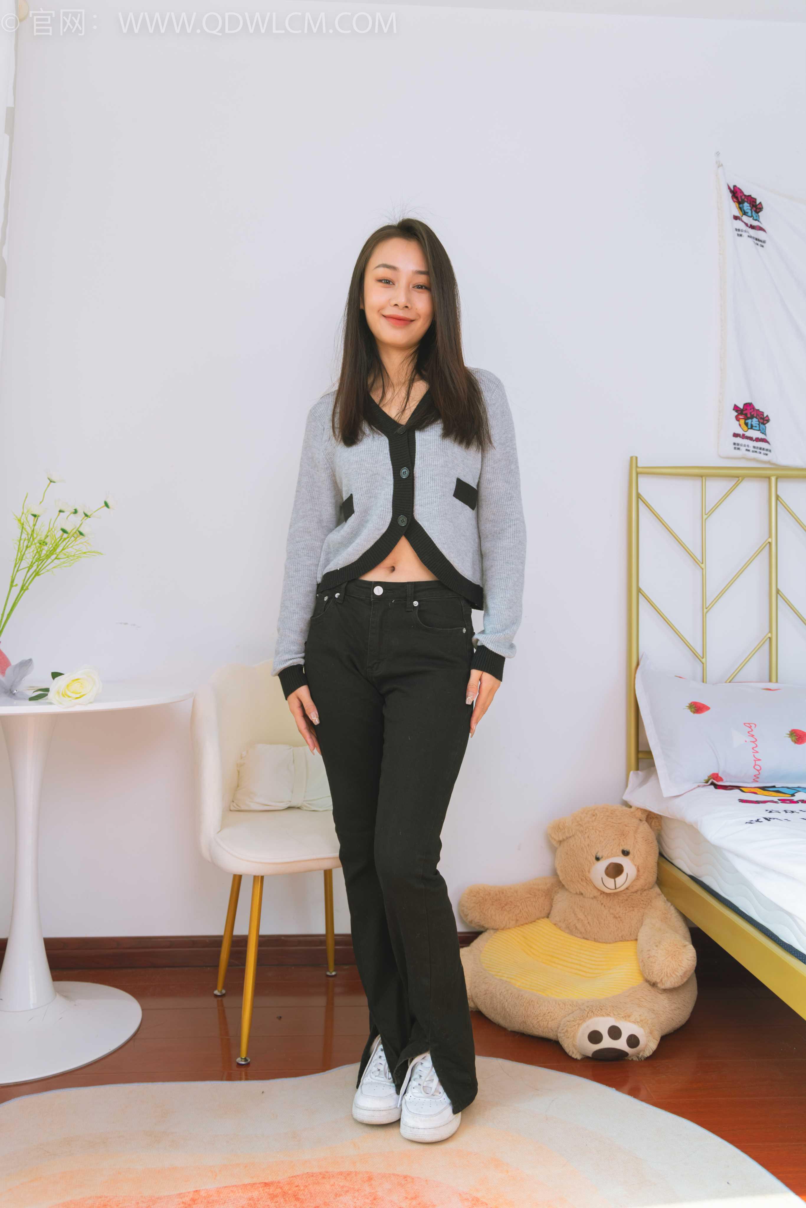 物恋传媒 NO.1521 岚岚-风情 [150P+1V／4.50GB]