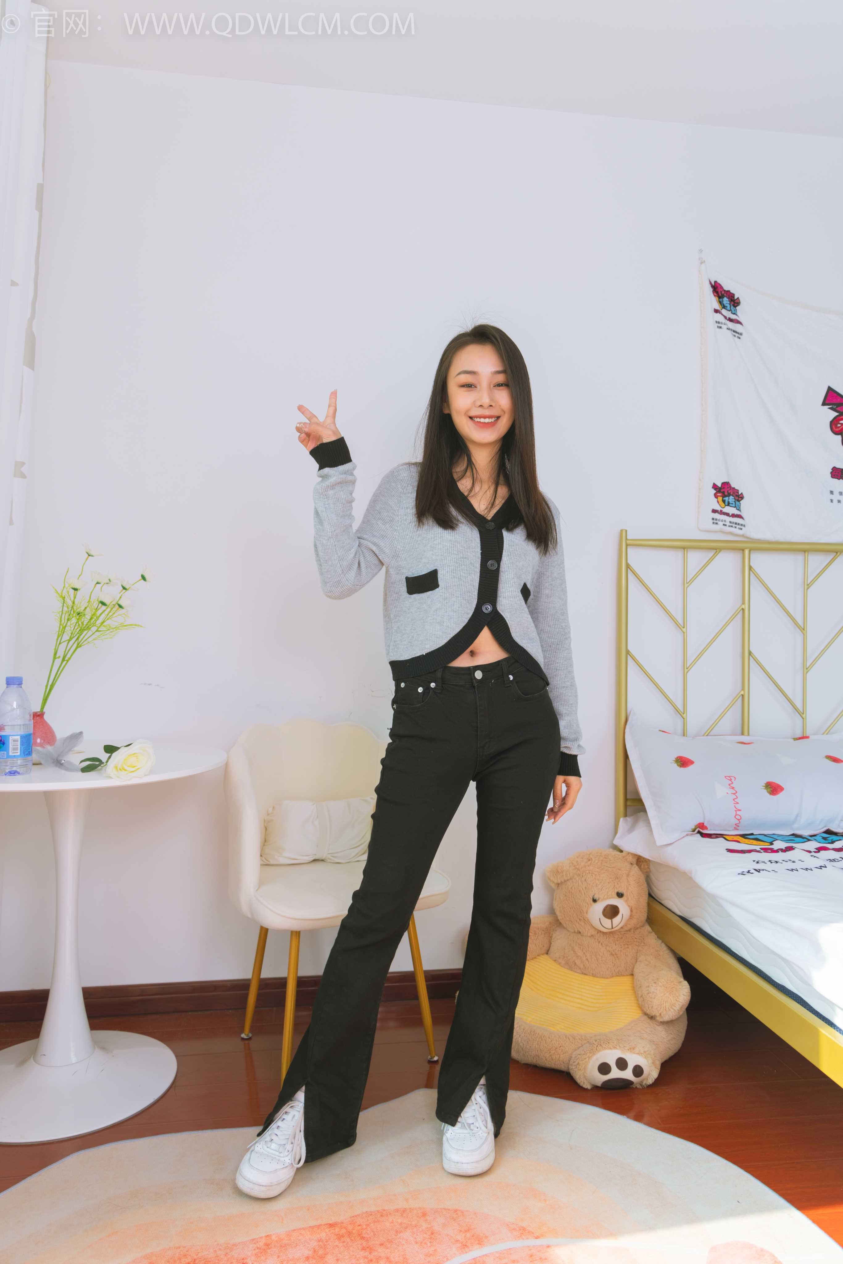 物恋传媒 NO.1521 岚岚-风情 [150P+1V／4.50GB]