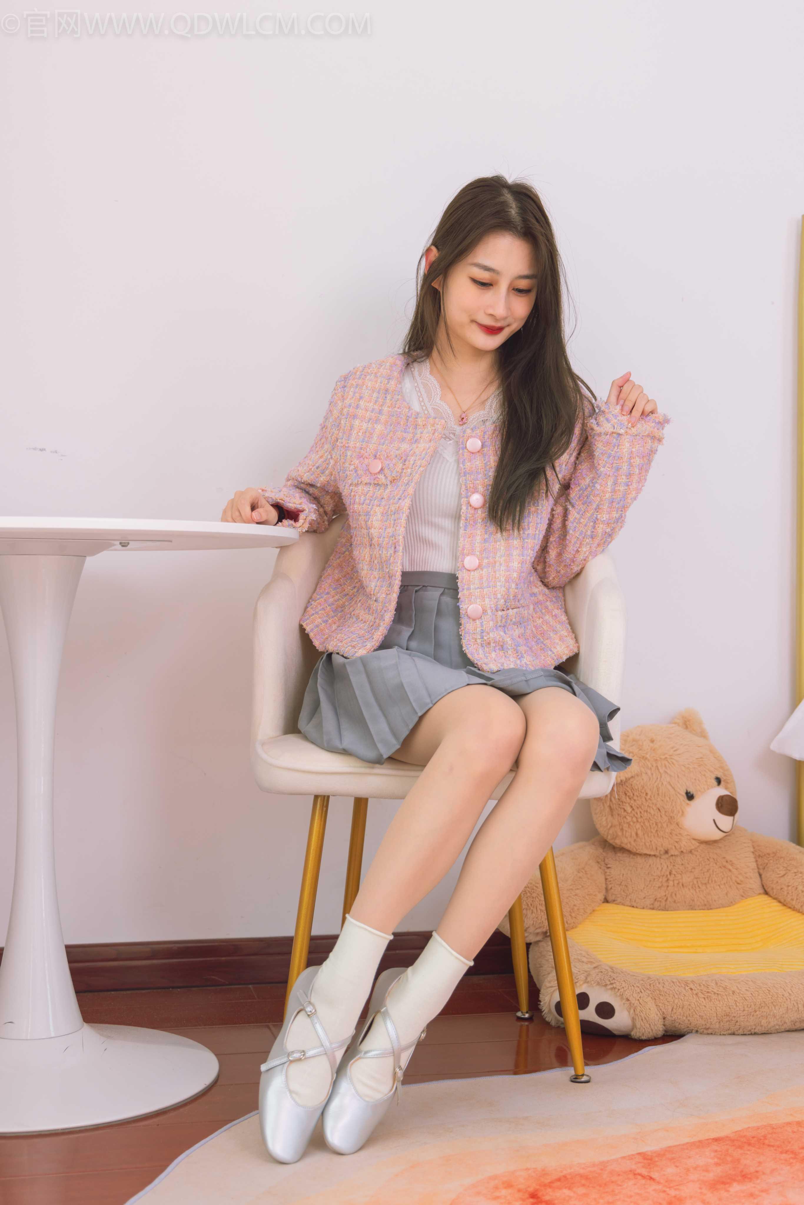 物恋传媒 NO.1522 卿卿-红怀 [150P+1V／6.20GB]